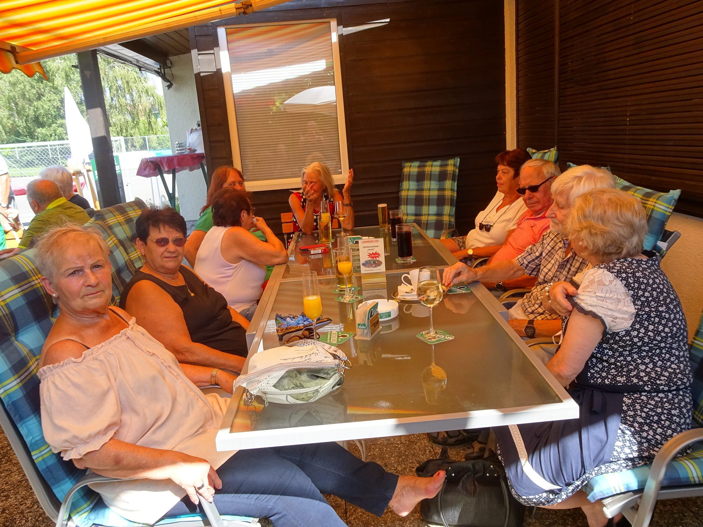 Sichtlich wohl fühlten sich die Pensionisten in der Gemeinschaft des PVÖ Lustenau. Sichtlich wohl fühlten sich die Pensionisten in der Gemeinschaft des PVÖ Lustenau.
