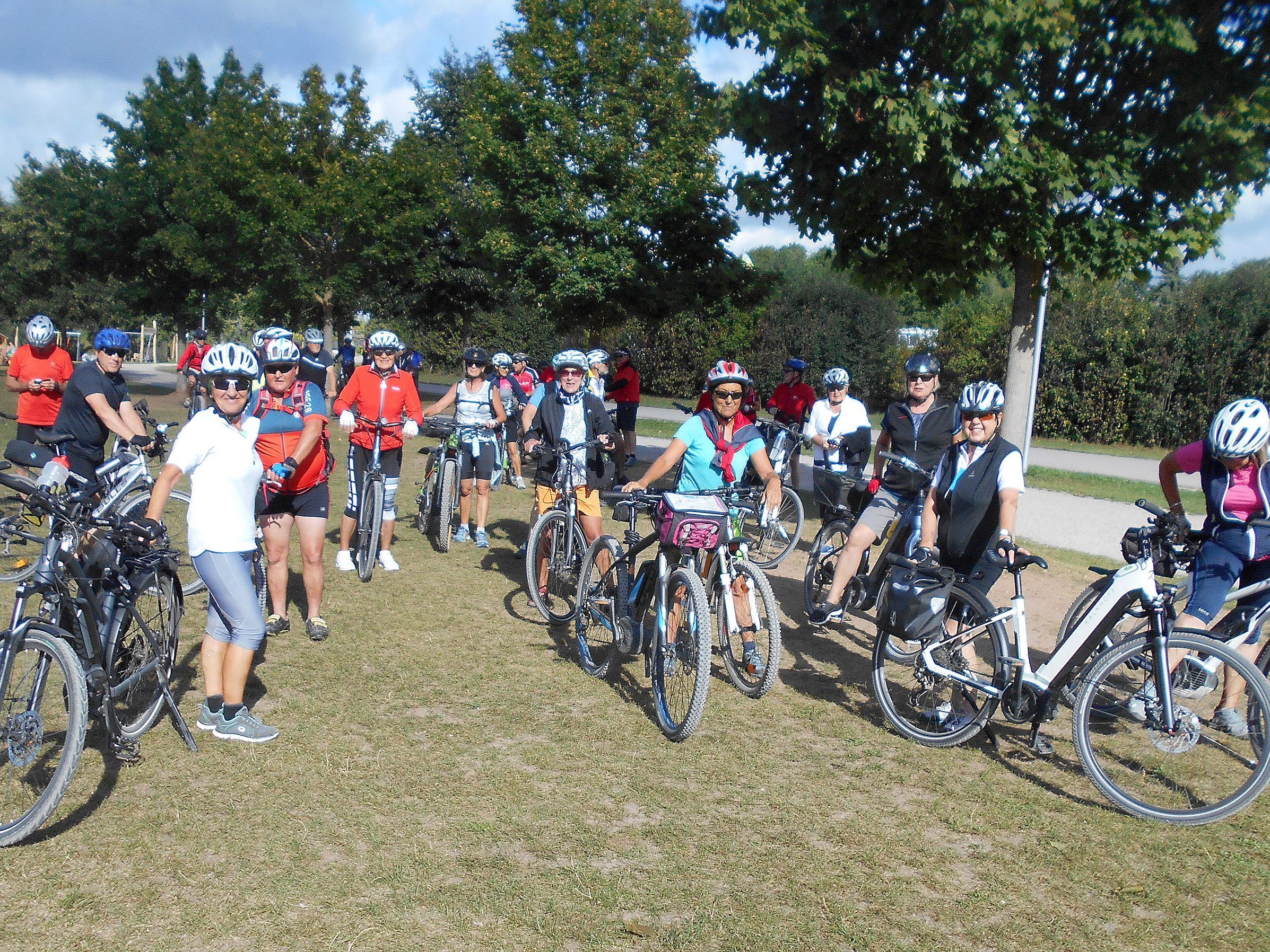 Eine schöne Radwoche erlebten die Senioren-Radfreunde an den Fränkischen Seen Eine schöne Radwoche erlebten die Senioren-Radfreunde an den Fränkischen Seen