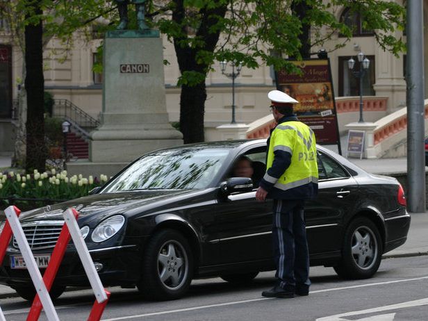 Am Samstagabend dürfte es zu mehreren Straßensperren in Wien kommen. Am Samstagabend dürfte es zu mehreren Straßensperren in Wien kommen.