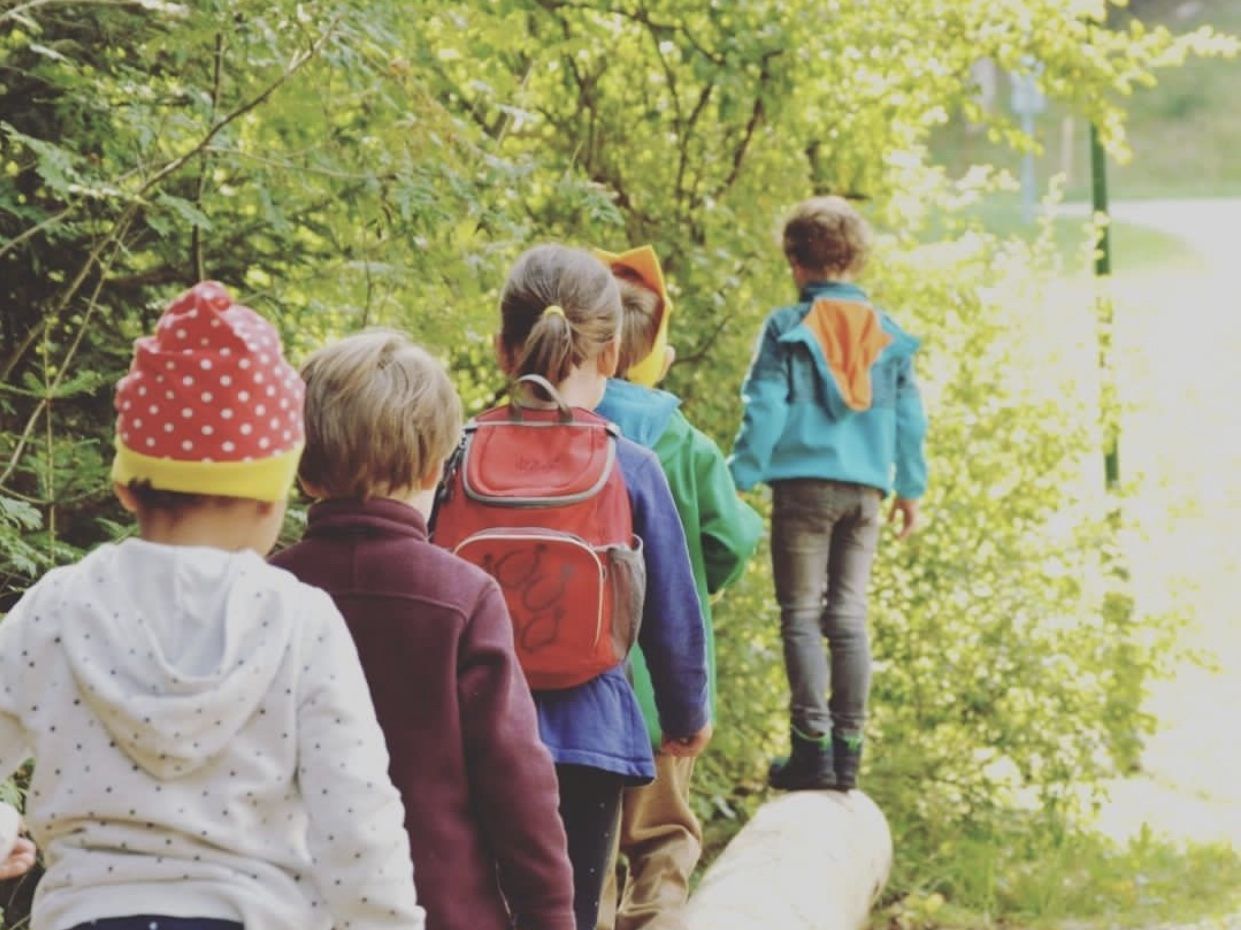Erlebnispädagogische Kinderbetreuung mit herzbasierter Pädagogik Erlebnispädagogische Kinderbetreuung mit herzbasierter Pädagogik