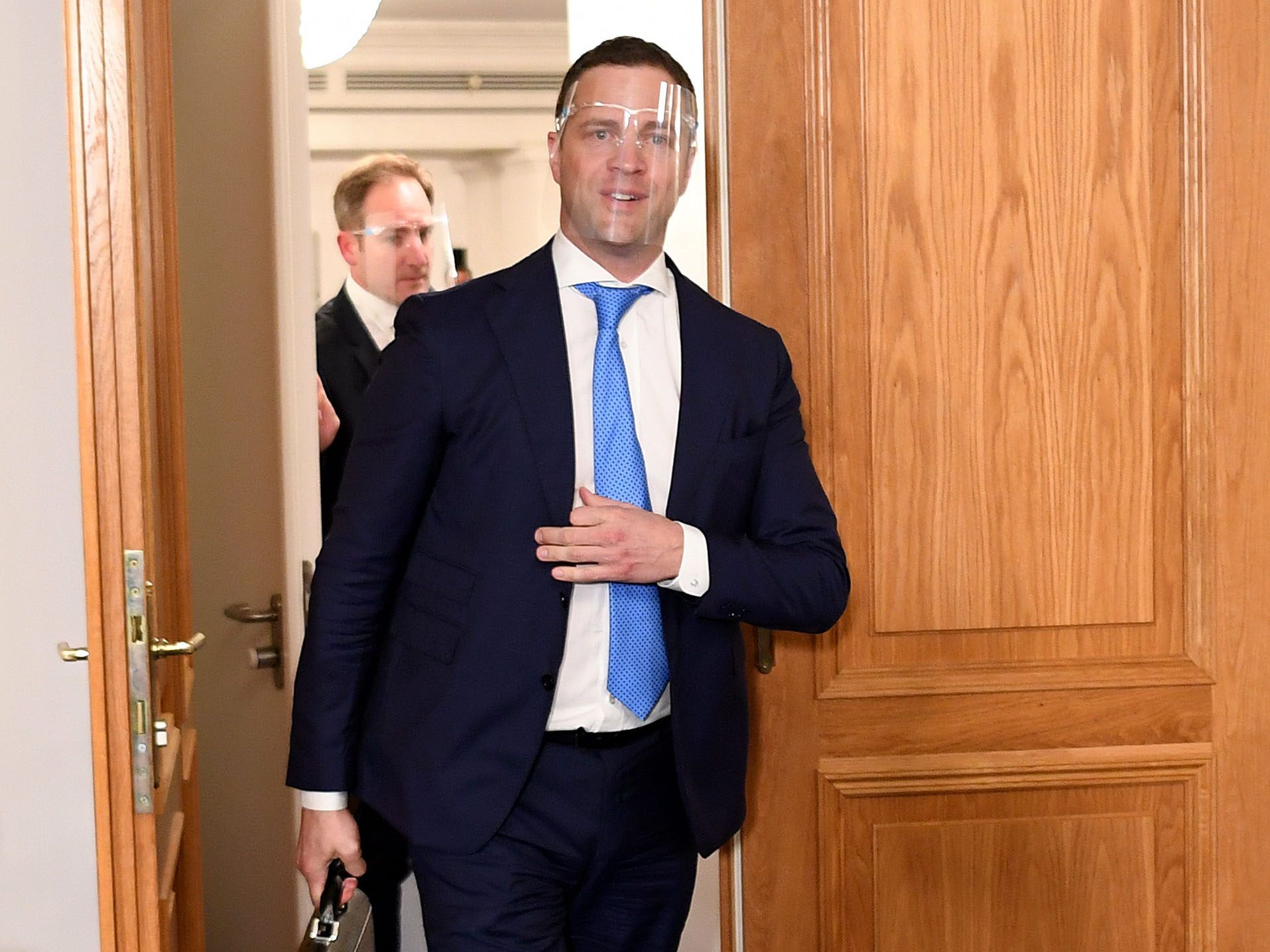 Johann Gudenus will nichts illegales begangen haben. Johann Gudenus will nichts illegales begangen haben.