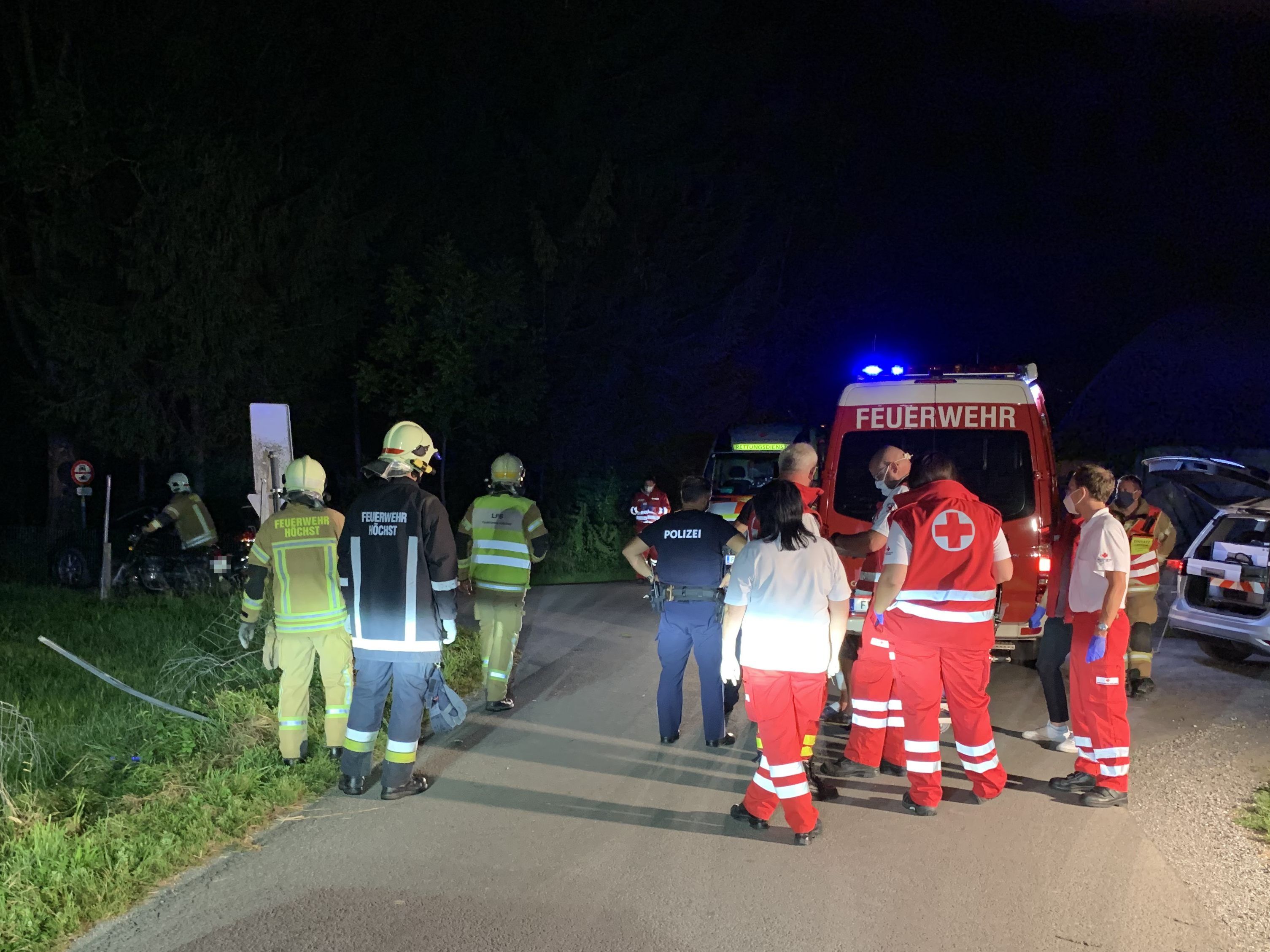 Am späten Samstag Abend kam es in Höchst zu einem Unfall mit einem Motorrad.