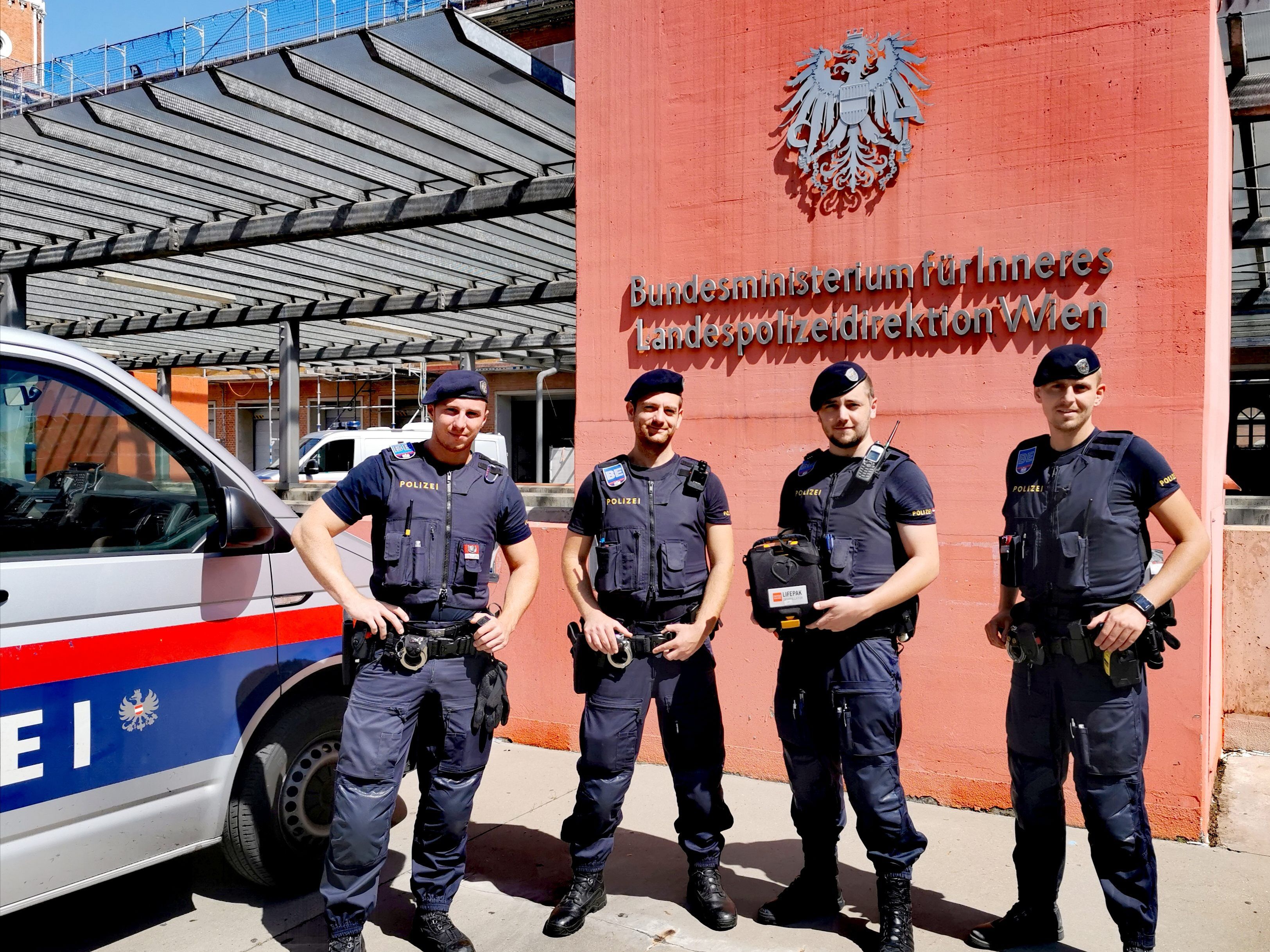 Polizisten reanimierten eine Frau in Wien-Margareten.