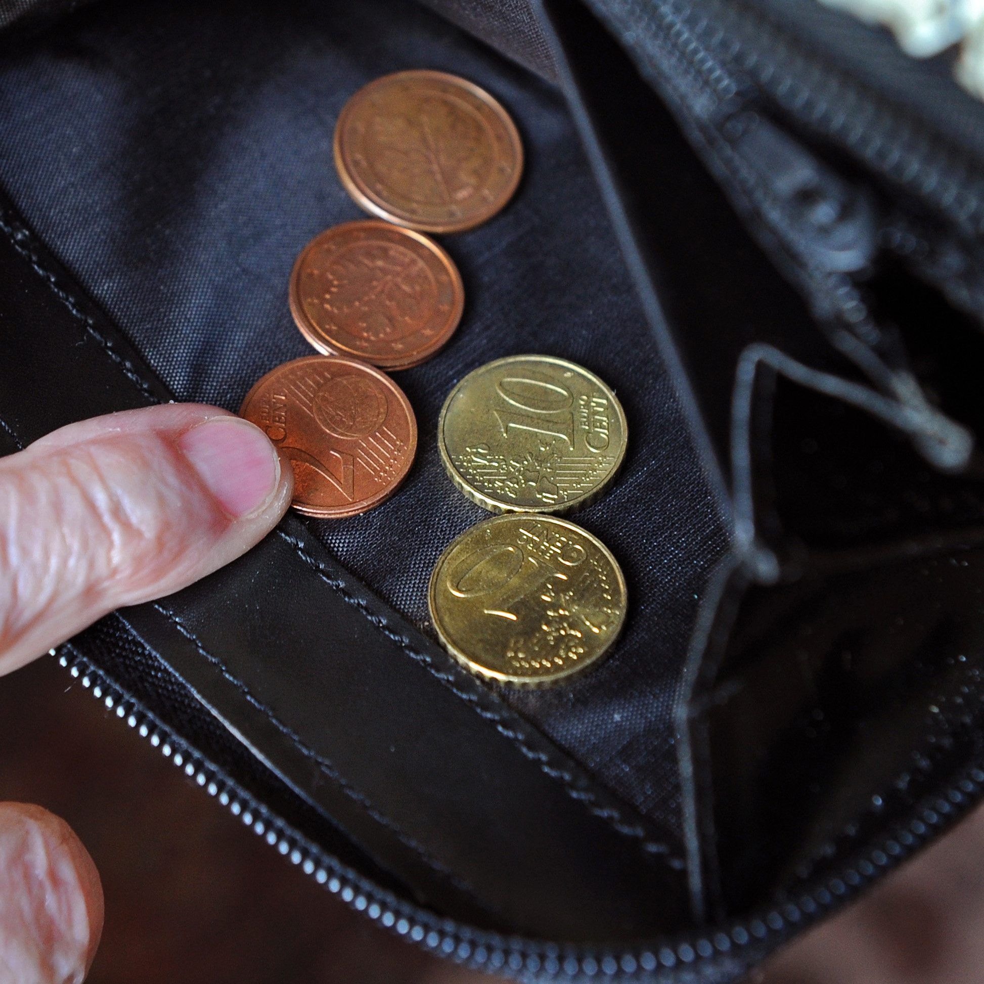 Frauen bleibt in der Pension weniger im Börserl als Männer.