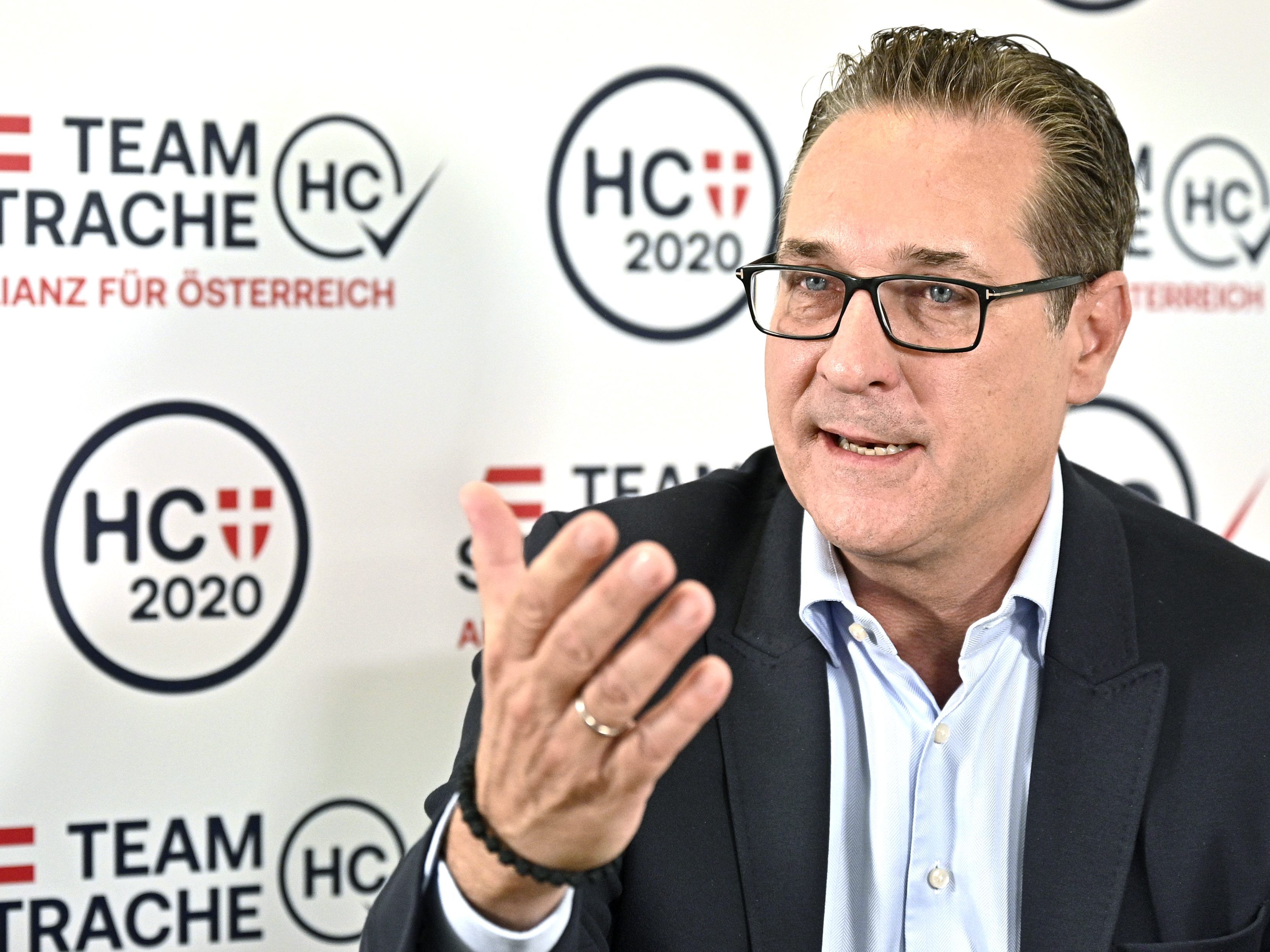 Strache tritt mit seinem Team HC bei der Wien-Wahl an. Strache tritt mit seinem Team HC bei der Wien-Wahl an.