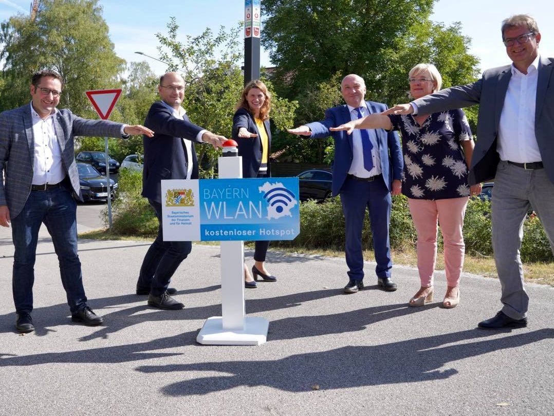 Freischaltung WLAN-Solarsäule in Nittendorf Freischaltung WLAN-Solarsäule in Nittendorf
