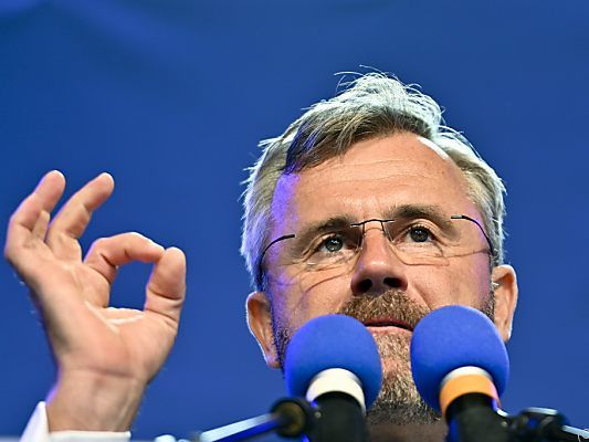 FPÖ-Chef will der Corona-Ampel den Stecker ziehen FPÖ-Chef will der Corona-Ampel den Stecker ziehen