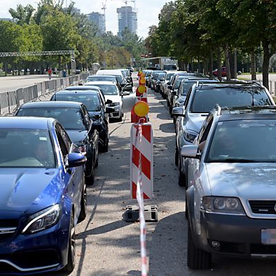 Covid-19-Teststraße beim Happel-Stadion