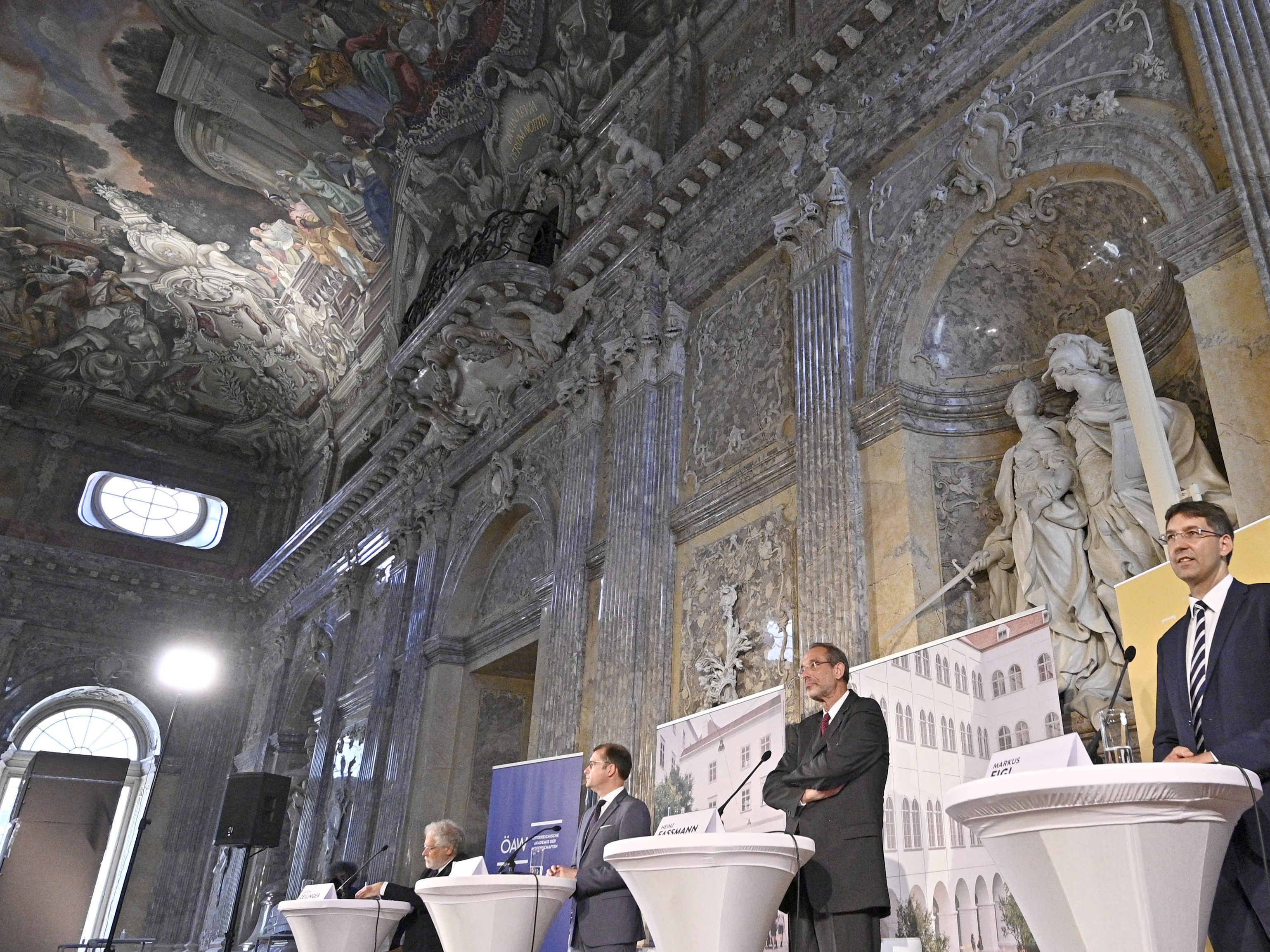 Am Dienstag fand eine Baustellenführung am künftigen "Campus Akademie" statt.