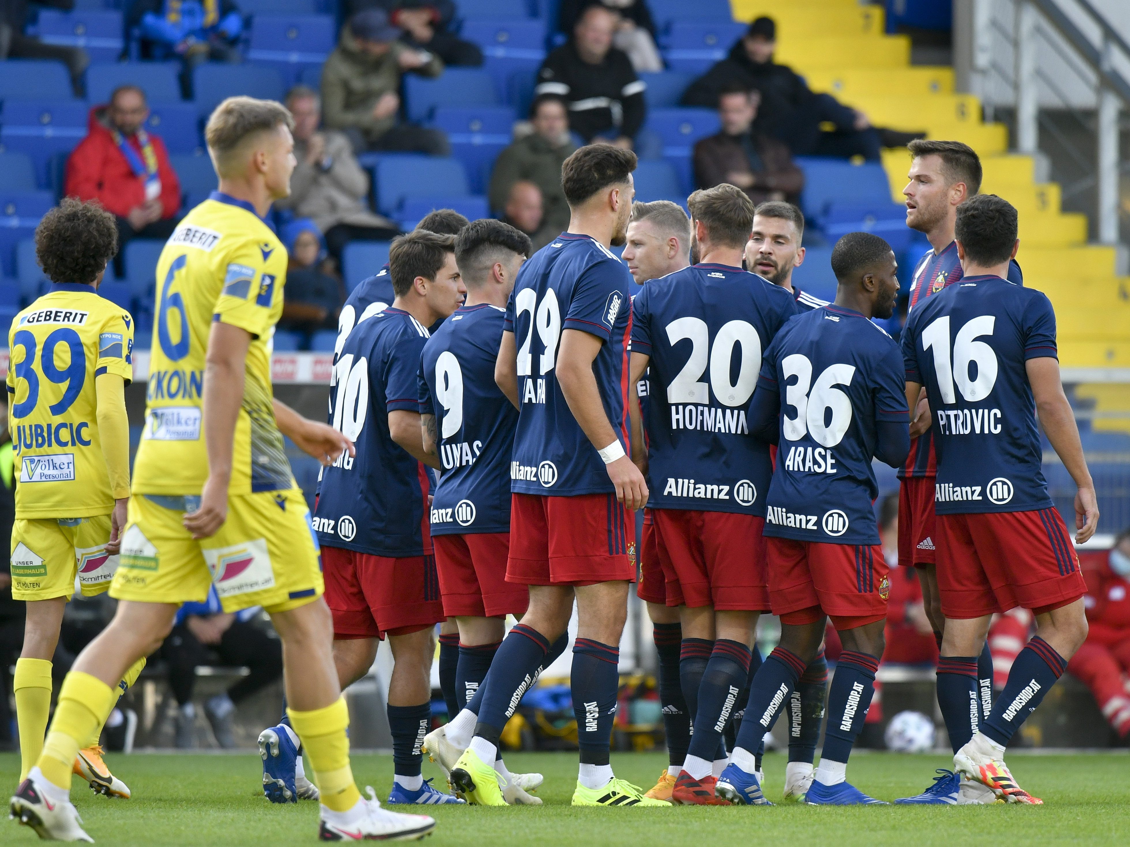 Rapid Wien gewinnt das Duell gegen SKN St. Pölten mit 2:1.