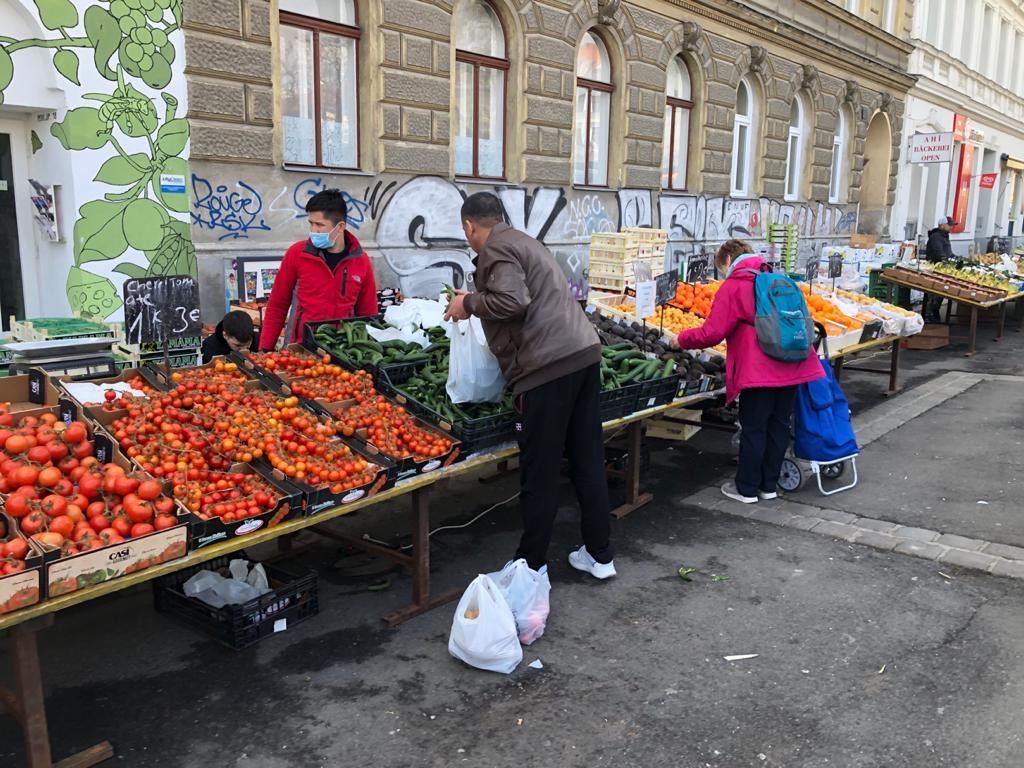Die marktpolizeiliche Anordnung zur Maskenpflicht macht auch Strafen möglich. Die marktpolizeiliche Anordnung zur Maskenpflicht macht auch Strafen möglich.