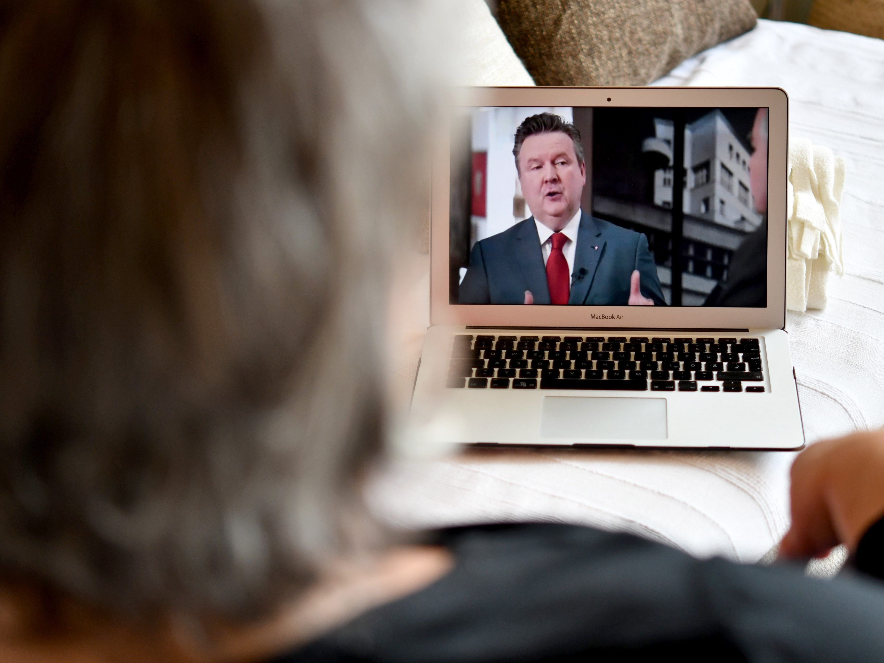 Die SPÖ startet zu Schulbeginn mit neuen TV-und Audioformaten. Die SPÖ startet zu Schulbeginn mit neuen TV-und Audioformaten.