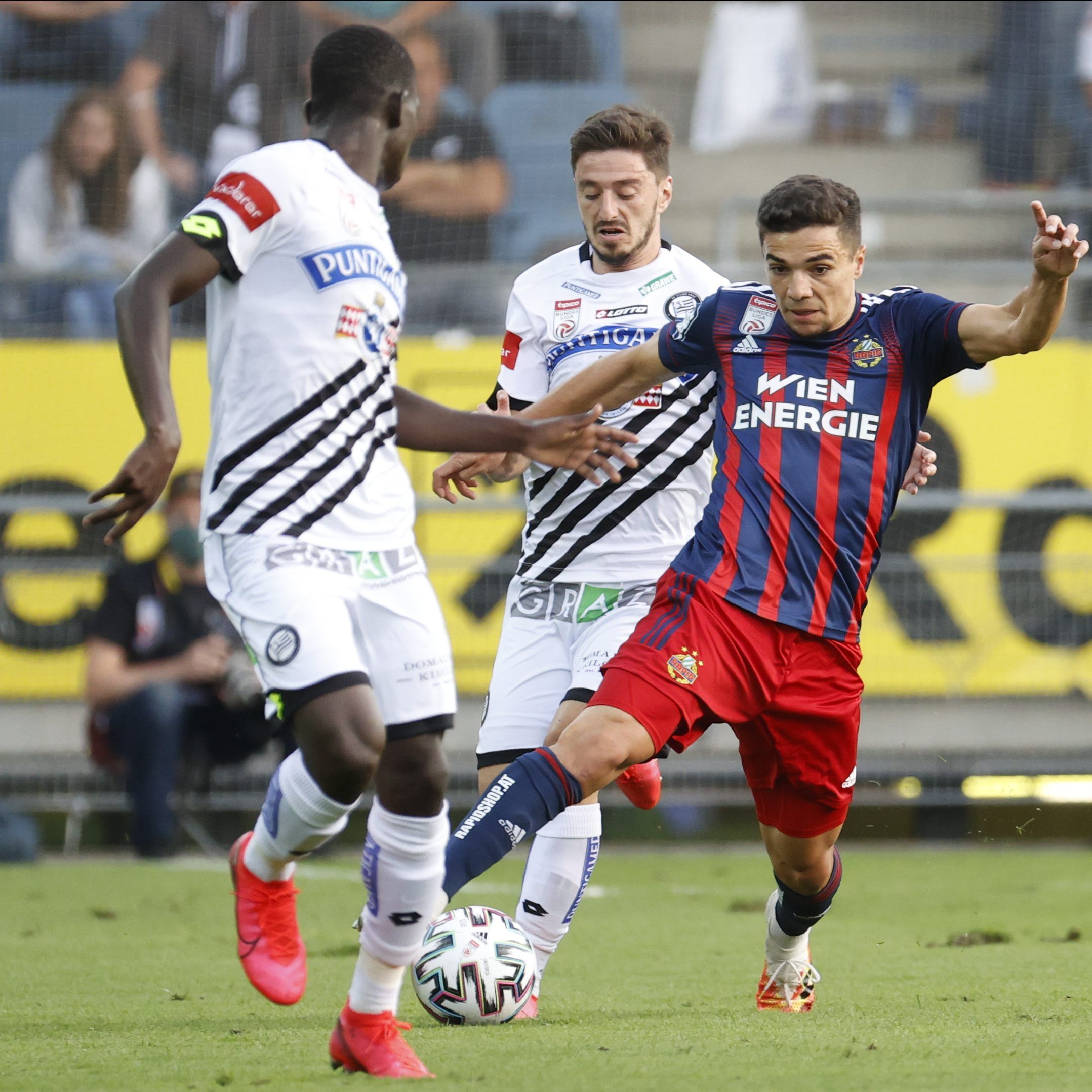 Sturm Graz und Rapid Wien trennten sich mit einem 1:1-Unentschieden.