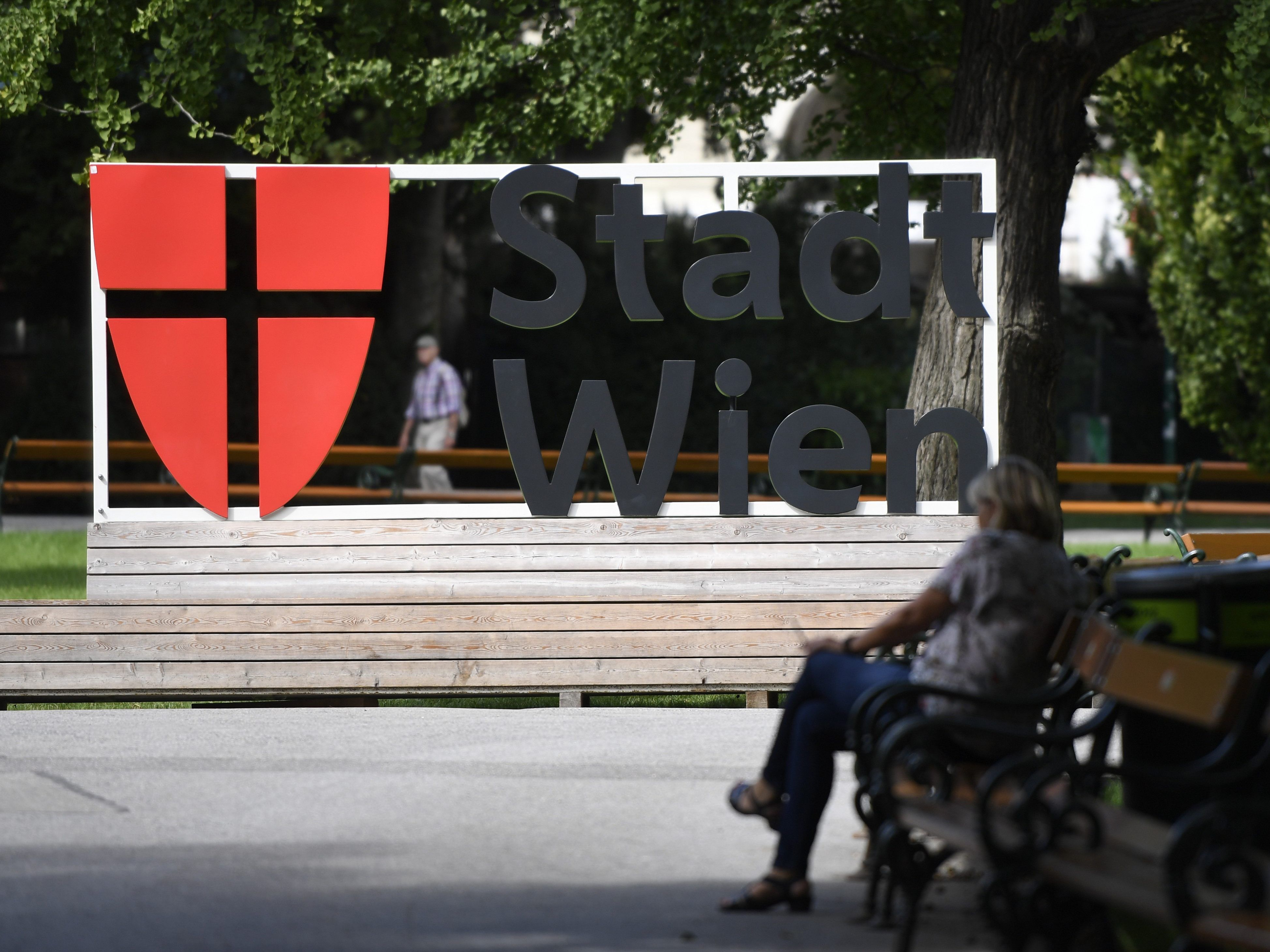 Aufgrund ihrer Staatsbürgerschaft sind stadtweit 30 Prozent ausgeschlossen. Aufgrund ihrer Staatsbürgerschaft sind stadtweit 30 Prozent ausgeschlossen.