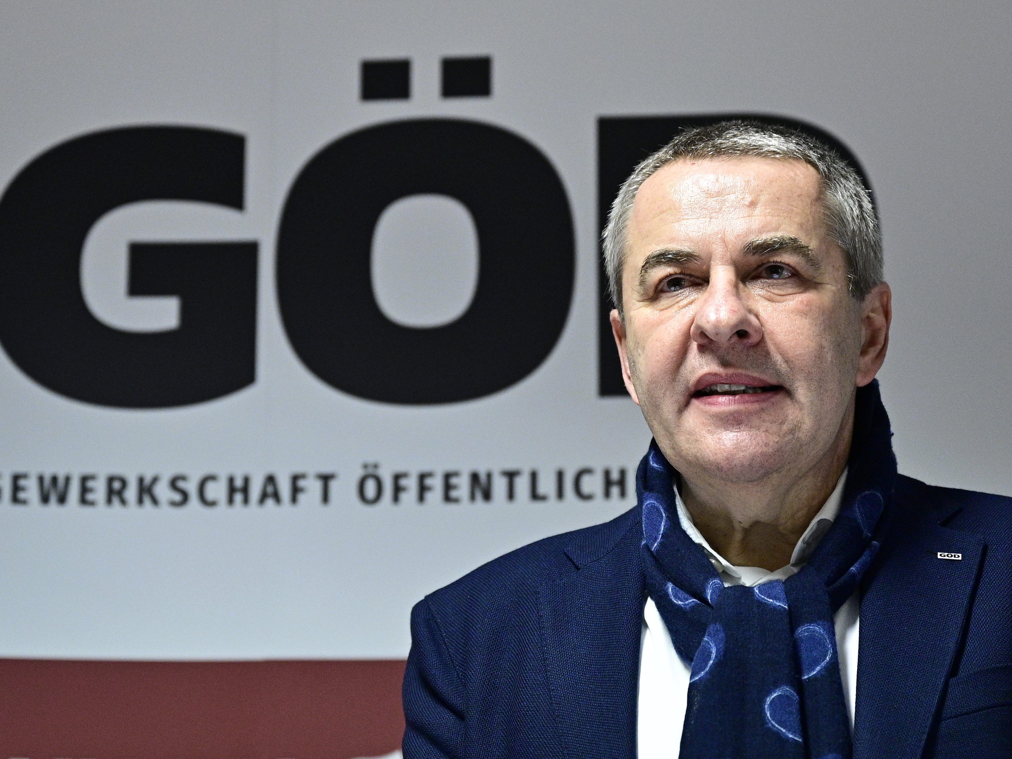 chnedl verweist in einem Brief an Kogler auf die Anstrengungen der Beamten durch die Corona-Pandemie. chnedl verweist in einem Brief an Kogler auf die Anstrengungen der Beamten durch die Corona-Pandemie.