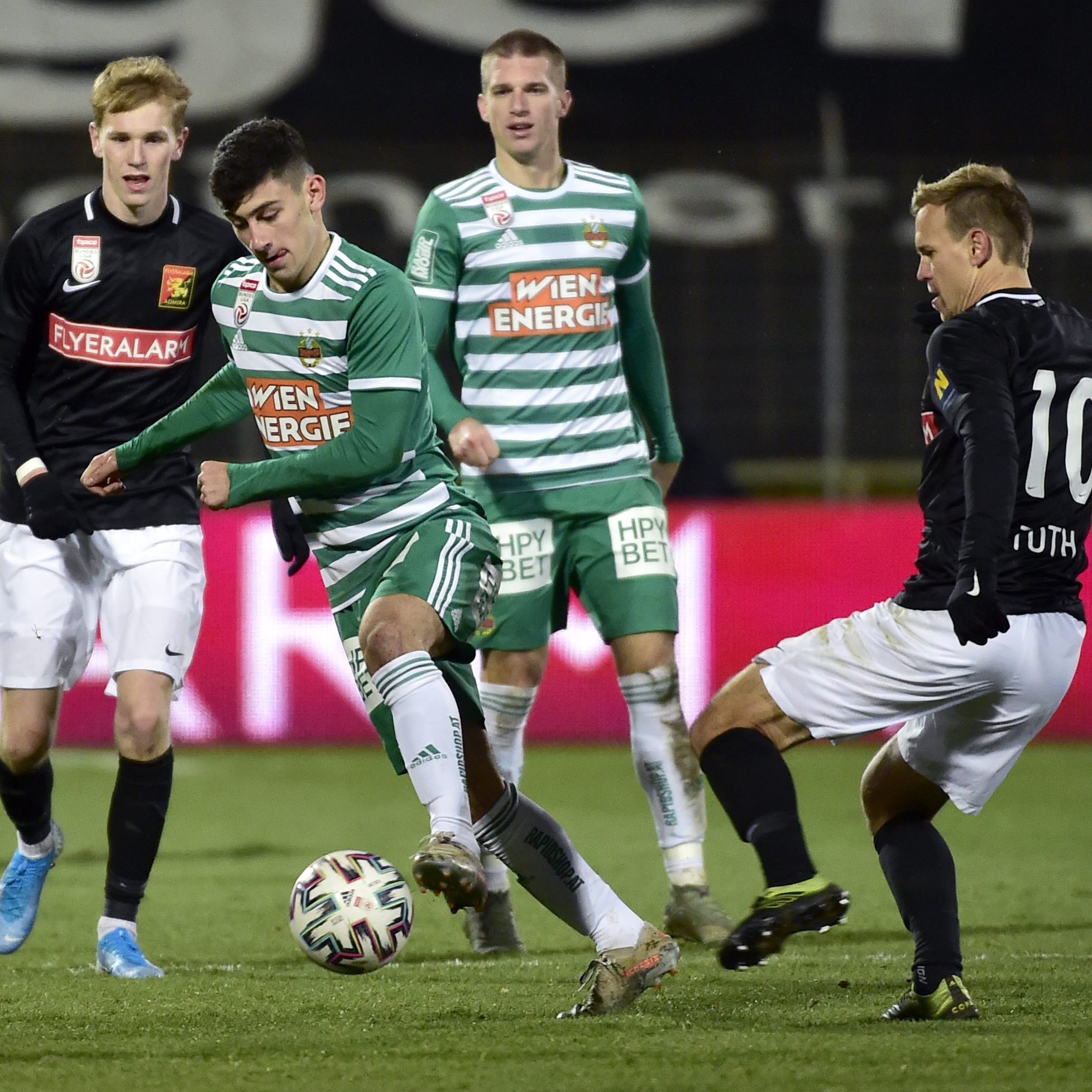 Die neue Bundesliga-Saison wird nach der Match-Vorverlegung nun von Rapid und Admira eröffnet.