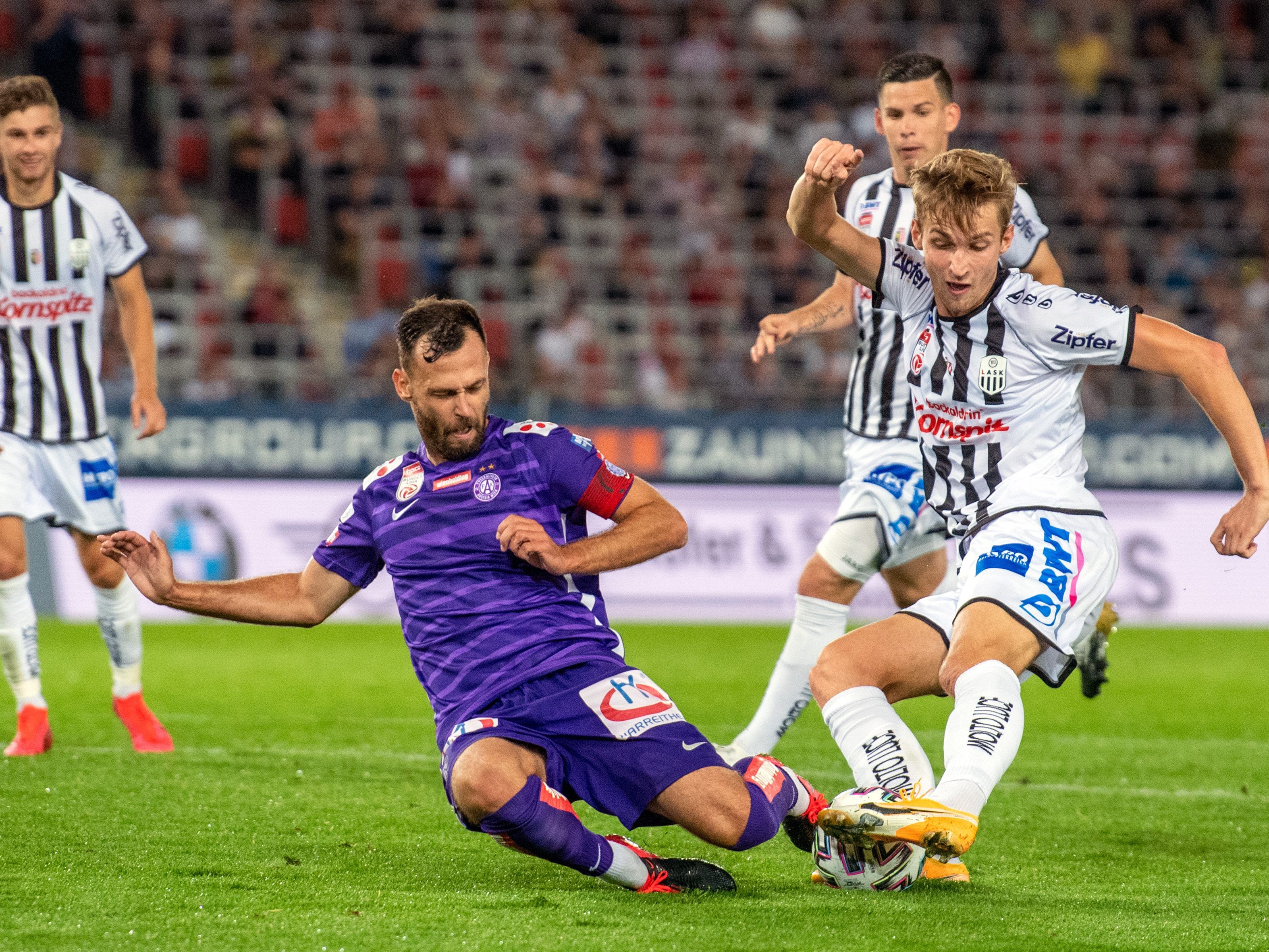 Hier die Stimmen zum Spiel. Hier die Stimmen zum Spiel.