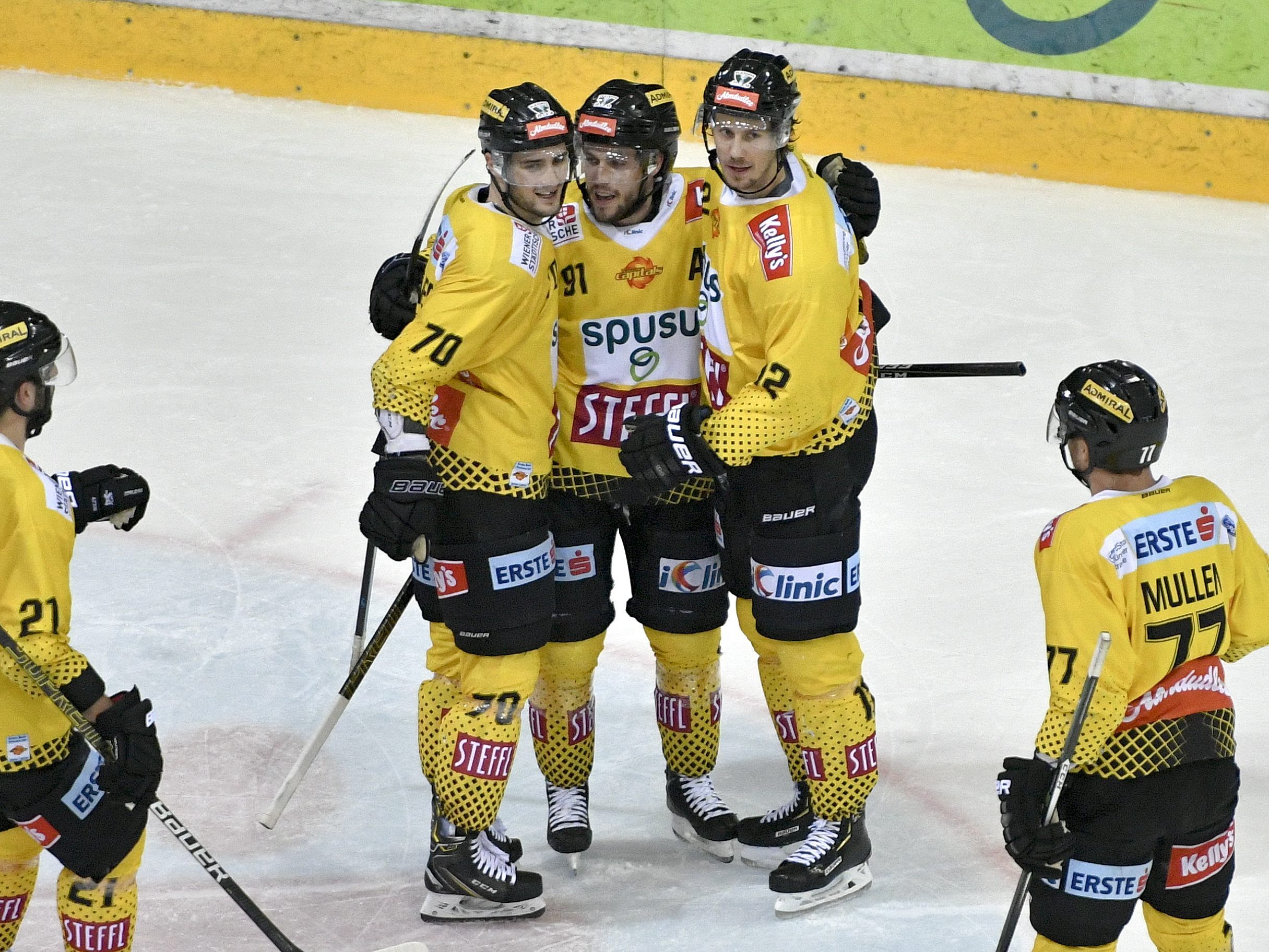 Im ersten Liga-Duell mit Bratislava holten sich die Vienna Capitals den Sieg.
