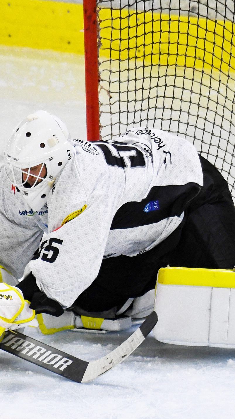 Auch Torhüter Östlund konnte die Auftaktniederlage nicht verhindern.