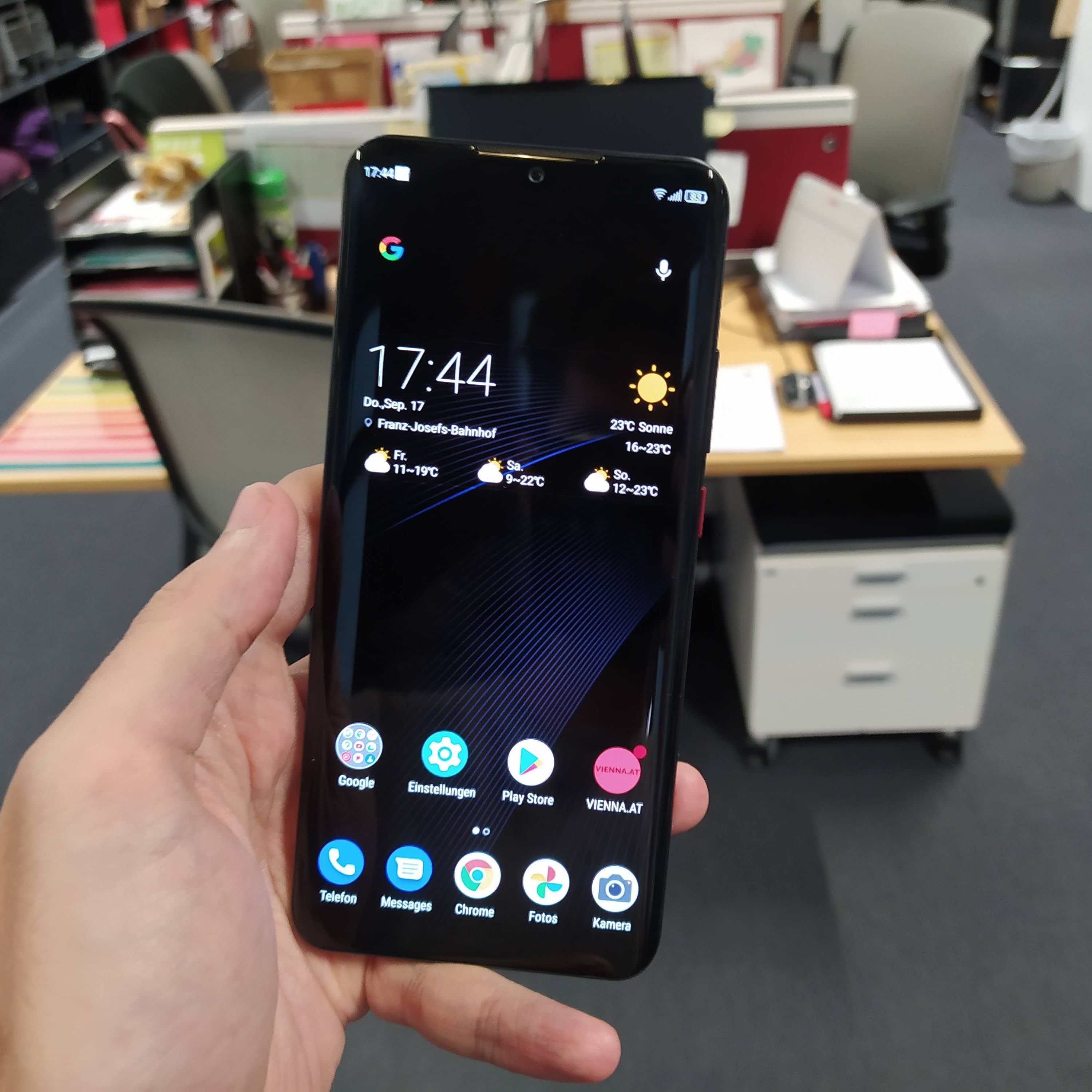 Wir haben das Axon 5G für unseren Test erhalten.