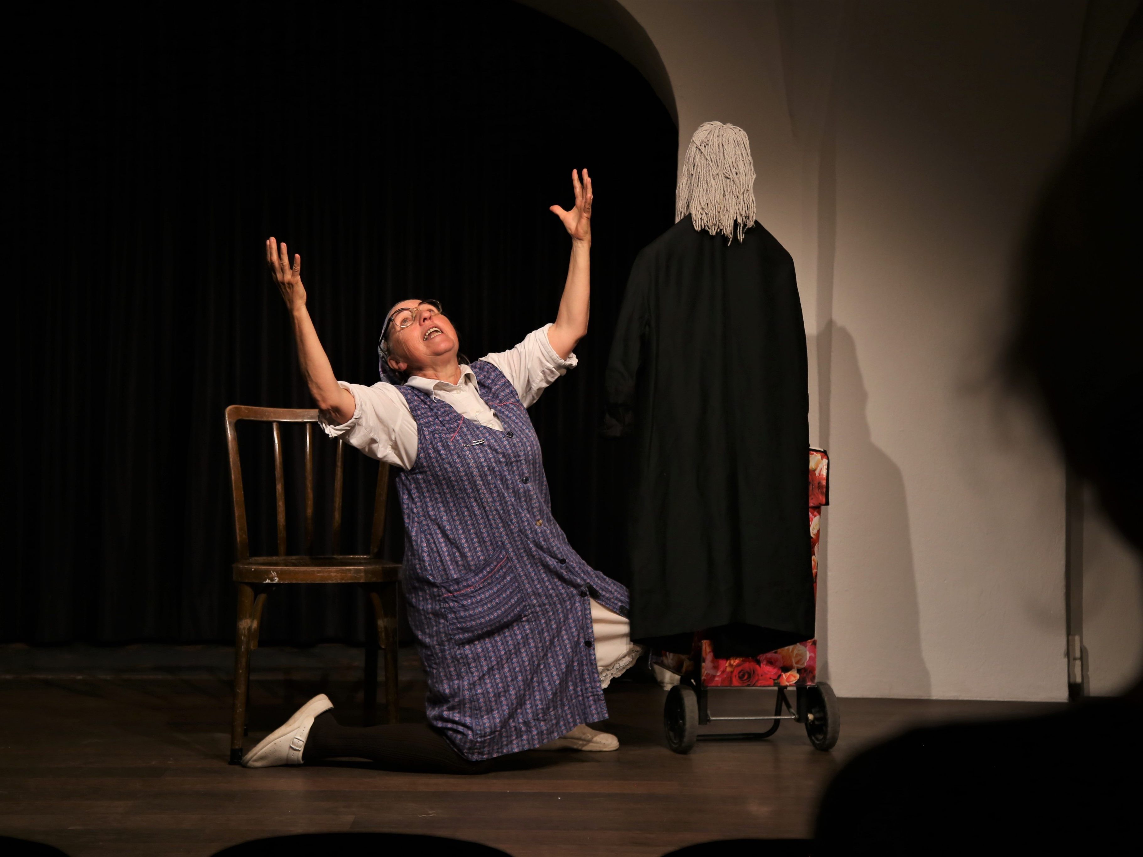 Marika Reichhold alias„Frau Franzi“ im Theater am Saumarkt. Marika Reichhold alias„Frau Franzi“ im Theater am Saumarkt.