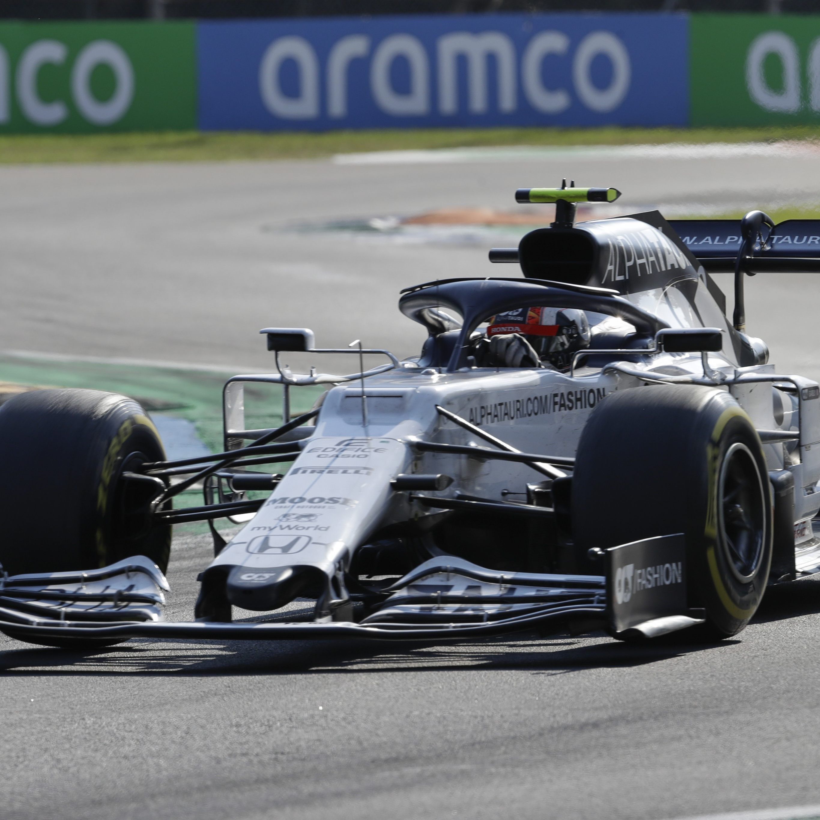 Nach einem turbulenten Rennen setzte sich Überraschungs-Mann Gasly am Ende durch.