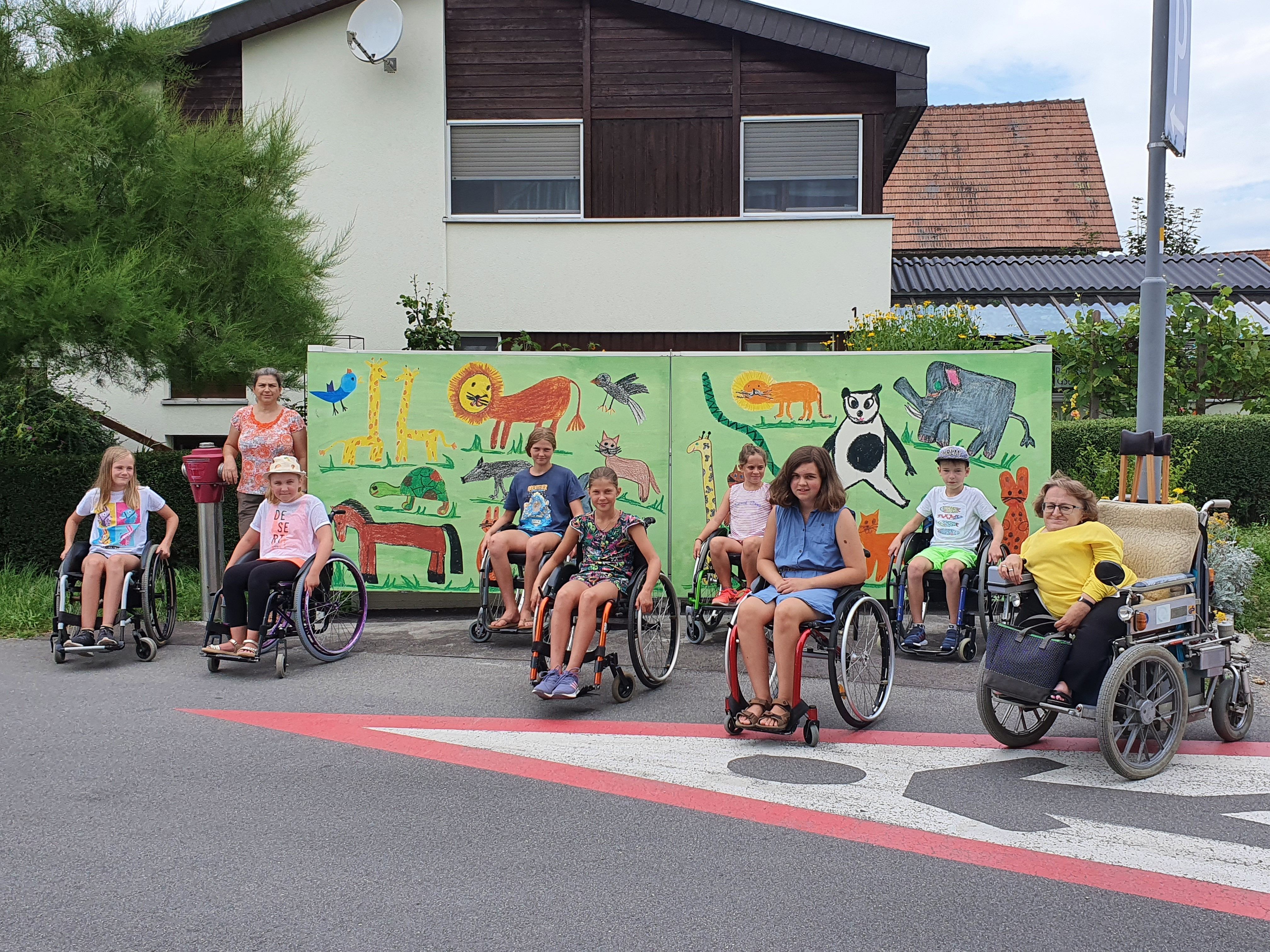 Viele Informationen gab es für die interessierten Kinder beim Erfahrungsworkshop mit dem Rollstuhl, zu dem der ÖZIV-Landesverband Vorarlberg im Rahmen des „Leiblachtaler Ferienprogramms“ eingeladen hatte.