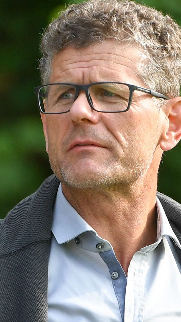 Am Mittwochvormittag bespricht der VFV (r.: VFV-Präsident Dr. Horst Lumper) in einer Sitzung das weitere Vorgehen