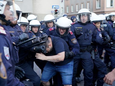 Bei einer Demo in Wien-Favoriten kam es zu Unruhen. Bei einer Demo in Wien-Favoriten kam es zu Unruhen.