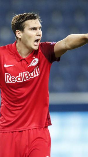 Wöber zeigt in Richtung Königsklasse