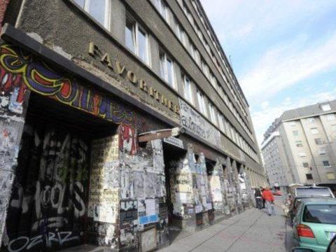 Die ÖVP fährt bei der Wien-Wahl einen strammen Kurs und will das Kirchweger-Haus schließen. Die ÖVP fährt bei der Wien-Wahl einen strammen Kurs und will das Kirchweger-Haus schließen.