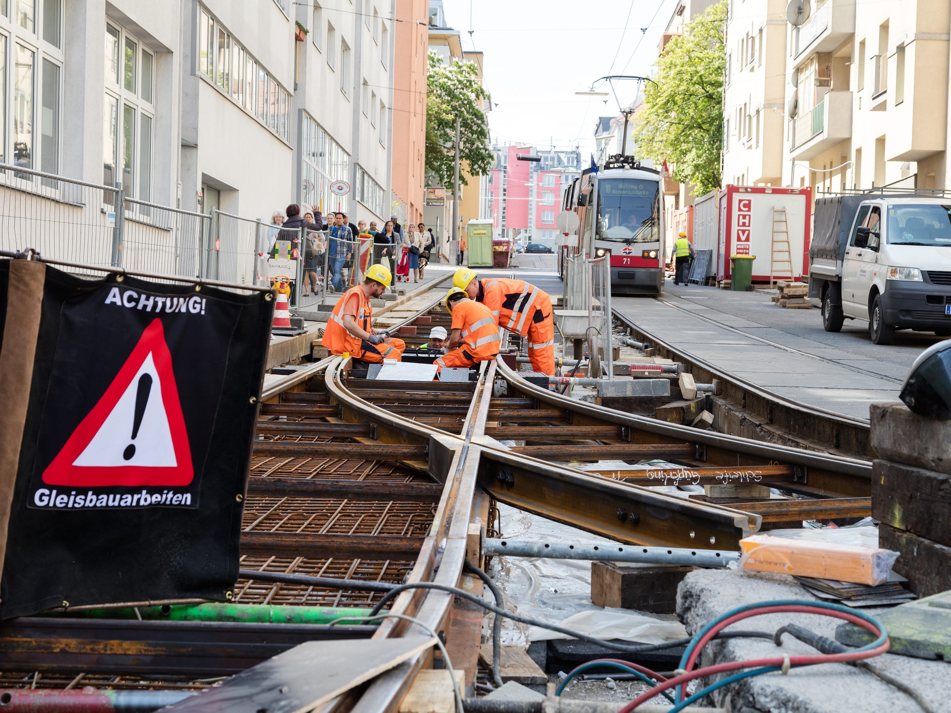 Gleisbauarbeiten der Wiener Linien beeinträchtigen die Linie 10 und Co. Gleisbauarbeiten der Wiener Linien beeinträchtigen die Linie 10 und Co.