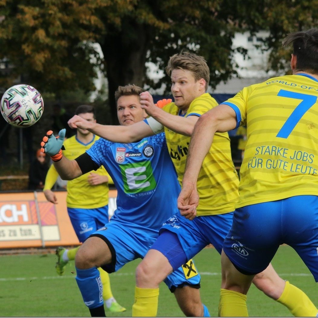 Jogi Klammer muss per Kopf das 1:0 machen