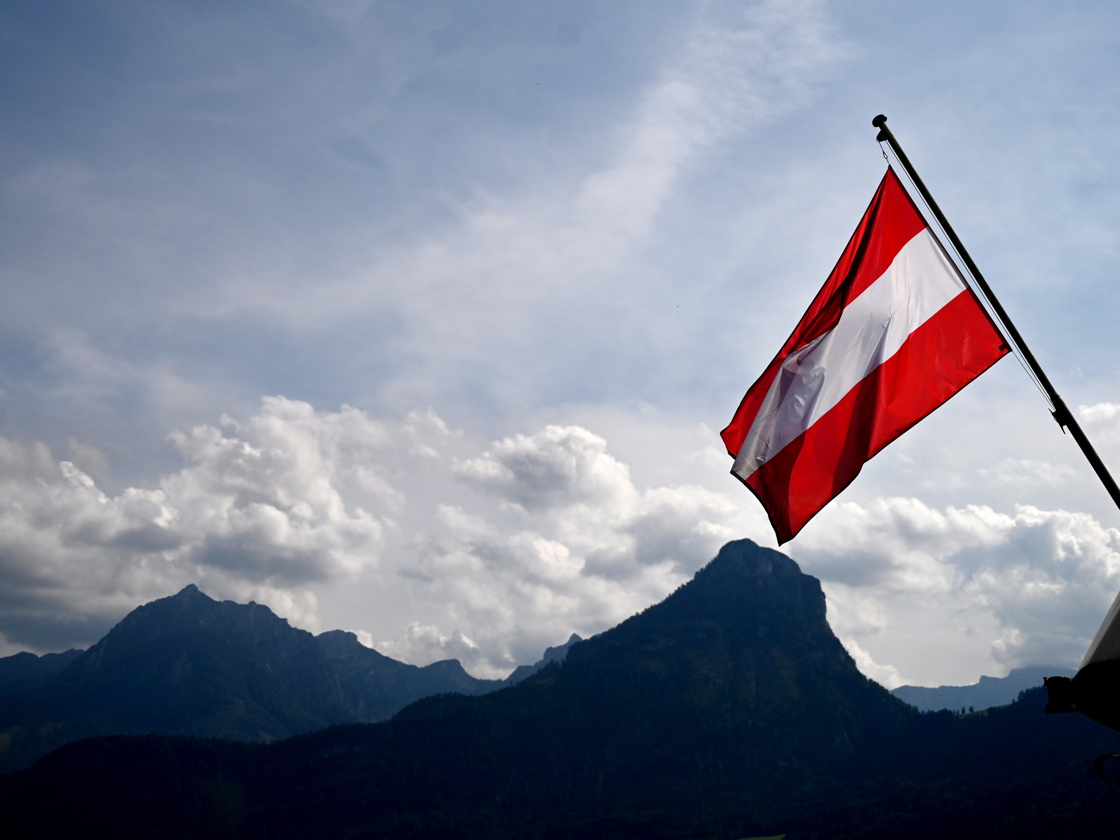 Deutschland mit Reisewarnung für fast ganz Österreich. Deutschland mit Reisewarnung für fast ganz Österreich.