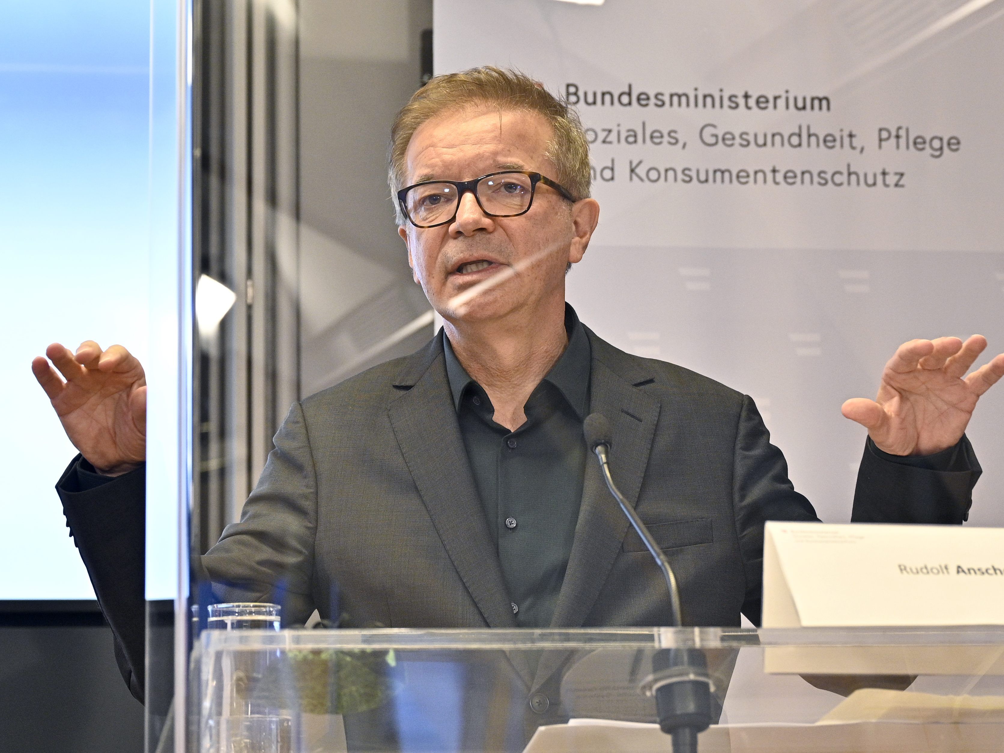 Pflegereform: Bis Jänner sollen laut Anschober "inhaltliche Fixpunkte" vorliegen