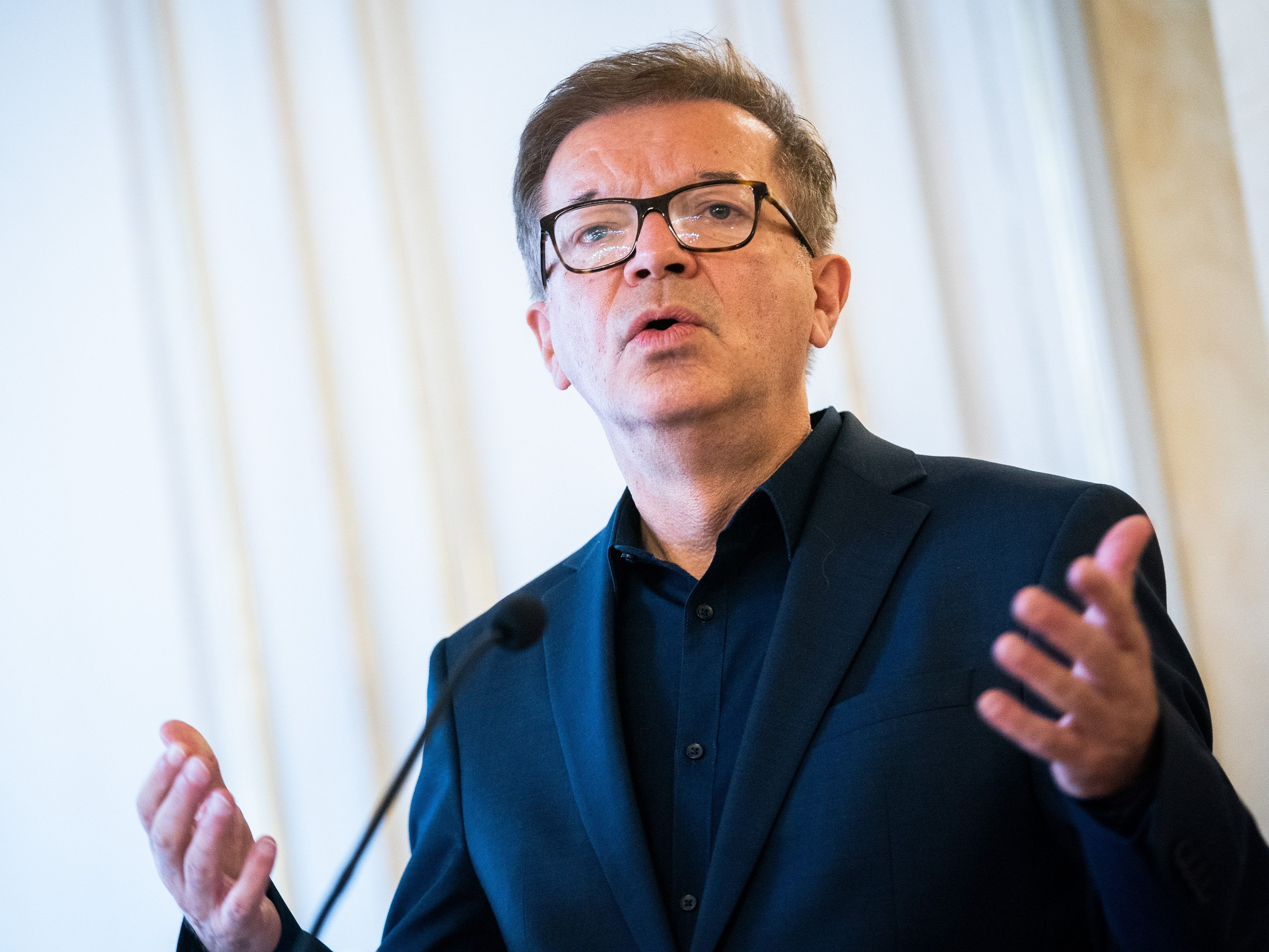 Anschober erteilt Kontrollen im Privatbereich eine Absage.