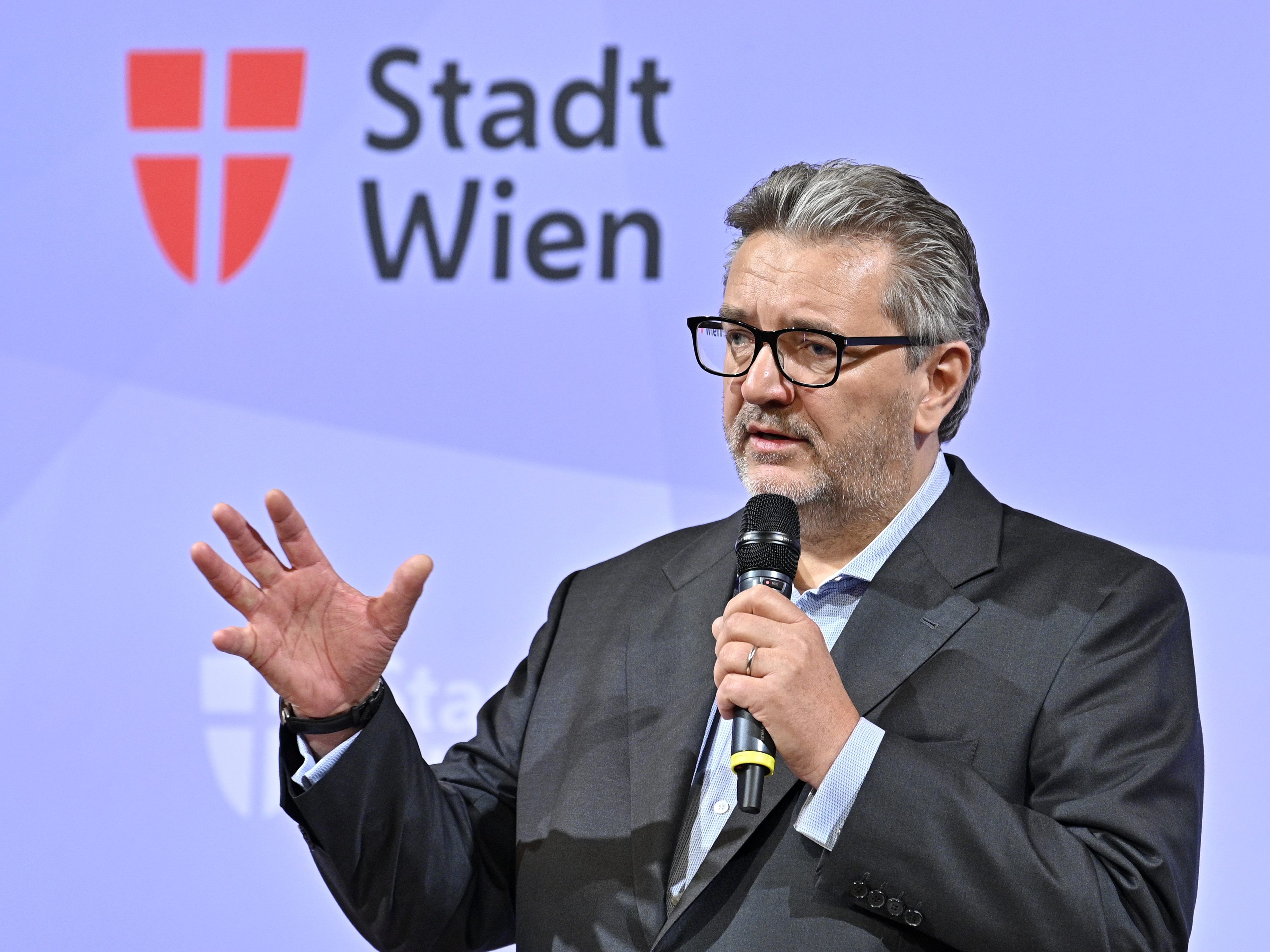 Am Donnerstag bestätigte Stadtrat Hacker den Ausstieg. Am Donnerstag bestätigte Stadtrat Hacker den Ausstieg.