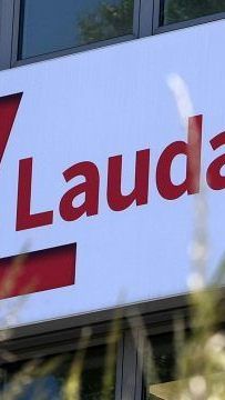 Laudamotion muss nun eine Geldstrafen bezahlen für das Verweisen der Betriebsratschefin vom Gelände.