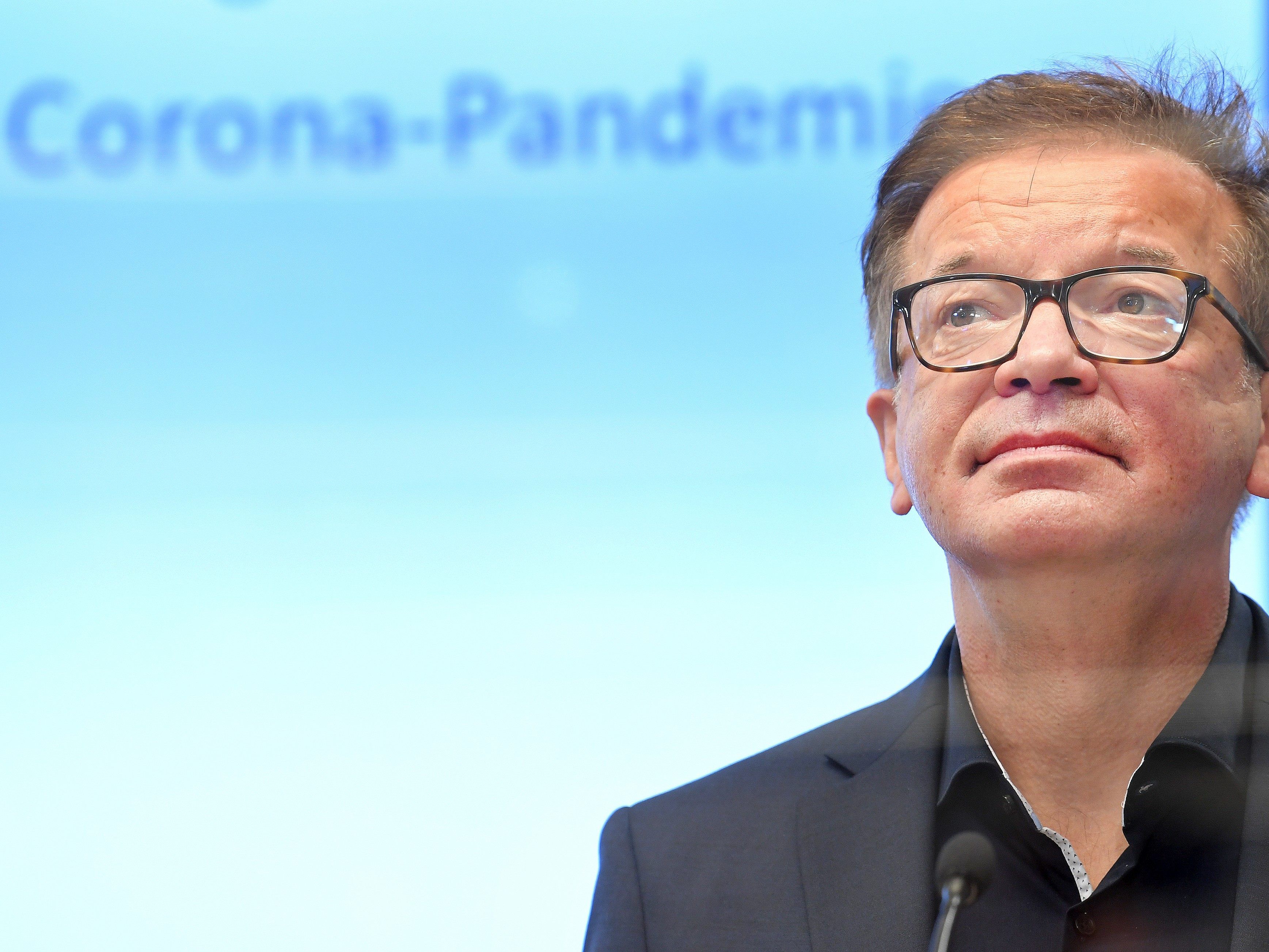 Ab Donnerstag kann ein Coronavirus-Antigentest beim Hausarzt gemacht werden, kündigte Gesundheitsminister Anschober an.