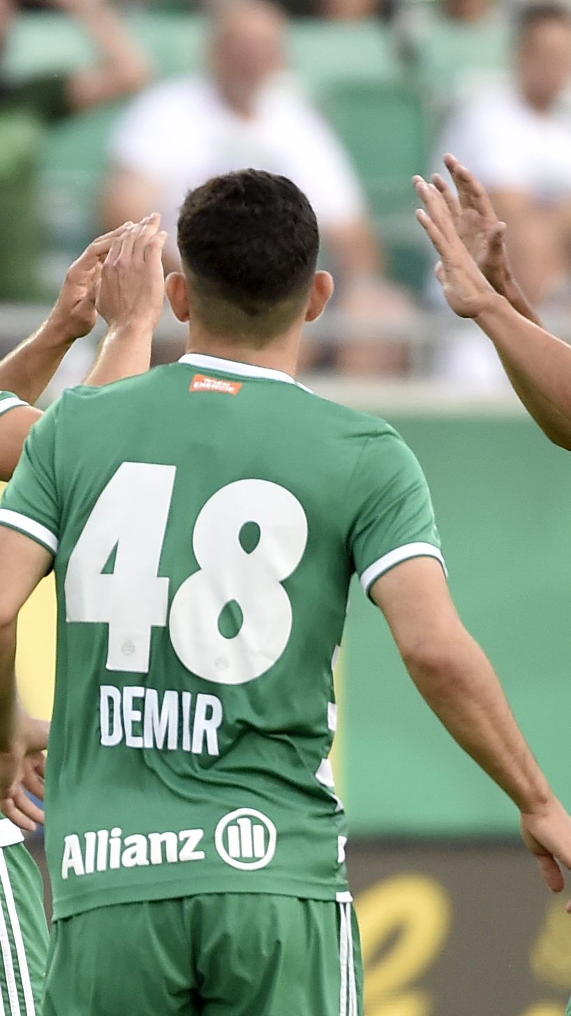 Hier sehen Sie das Match zzwischen Rapid Wien und Arsenal live.