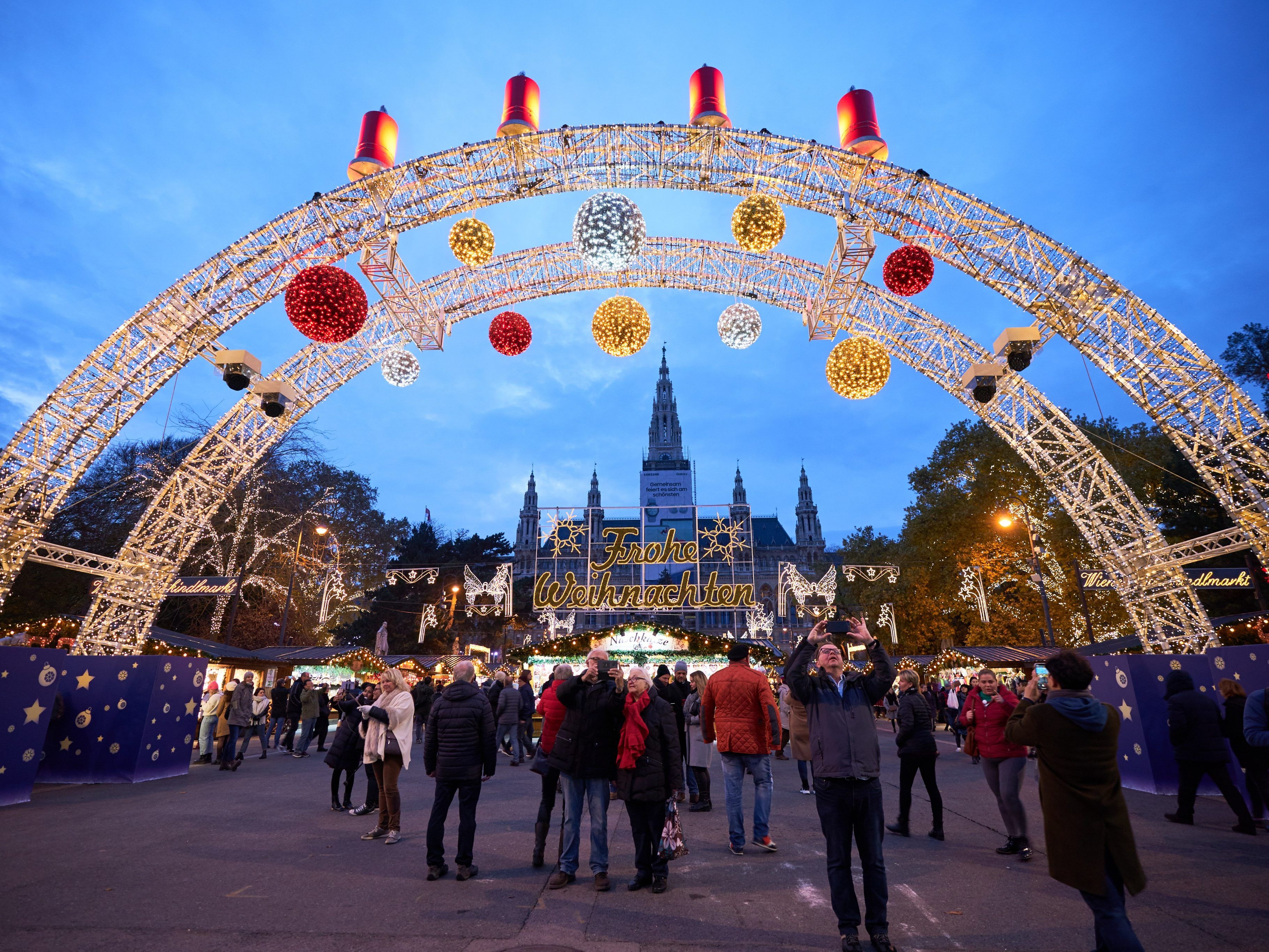 Der Christkindlmarkt vor dem Wiener Rathaus wird heuer anders stattfinden. Der Christkindlmarkt vor dem Wiener Rathaus wird heuer anders stattfinden.