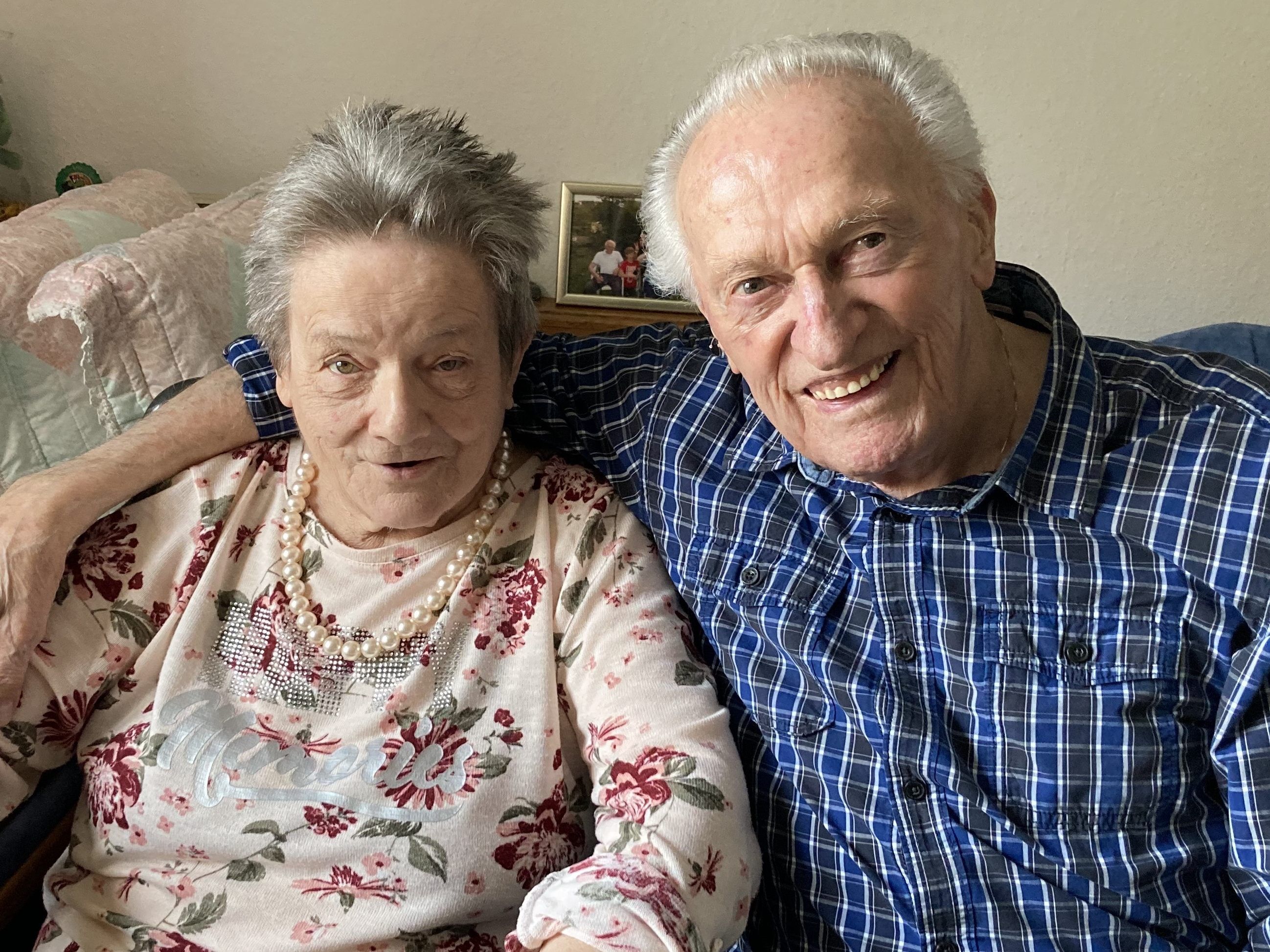 Seit 65 Jahren meistern Maria und Johann Kofler gemeinsam das Leben. Seit 65 Jahren meistern Maria und Johann Kofler gemeinsam das Leben.