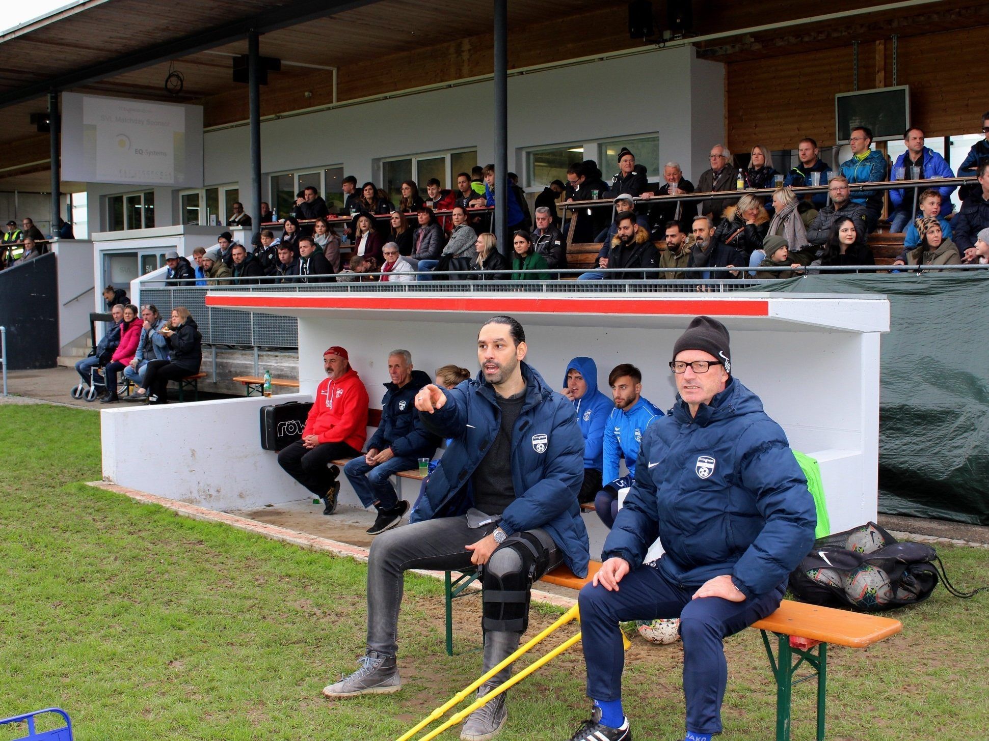 Ein volles Haus und beste Fußballstimmung: Besuchen Sie am Samstag das Heimspiel SV typico Lochau gegen den FC Andelsbuch im „Corona-FIT-gemachten“ Stadion am Hoferfeld! Ein volles Haus und beste Fußballstimmung: Besuchen Sie am Samstag das Heimspiel SV typico Lochau gegen den FC Andelsbuch im „Corona-FIT-gemachten“ Stadion am Hoferfeld!