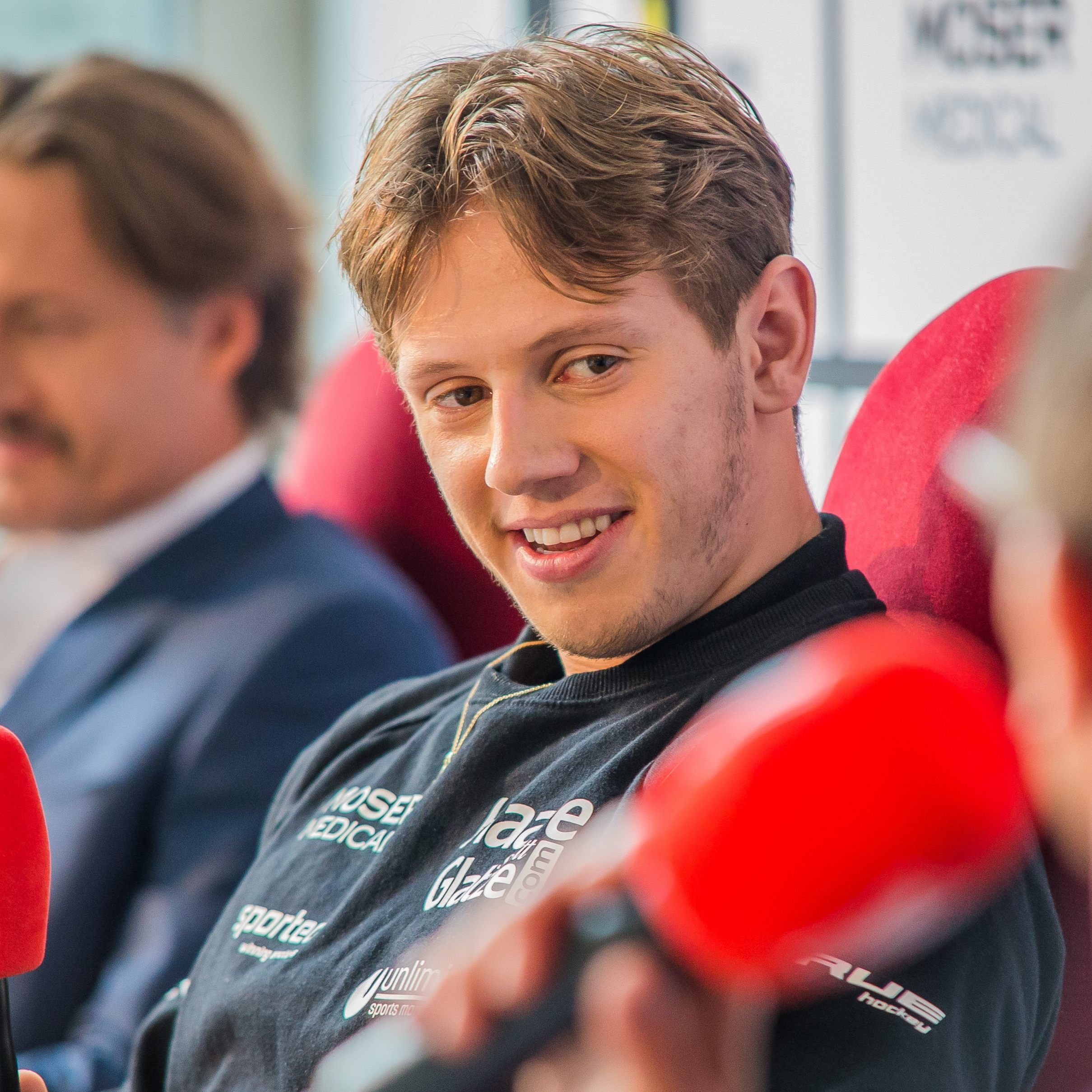 Der zukünftige NHL-Spieler Marco Rossi beim Livetalk.