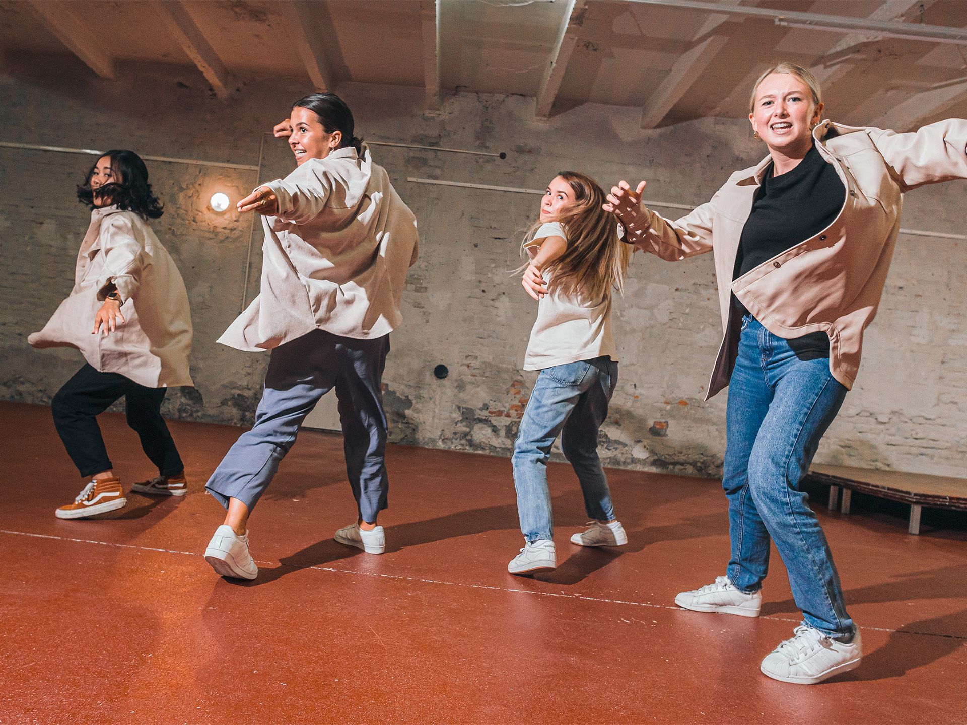Die Mädels von The Various 8 sind die erfolgreichsten Nachwuchstalente der SOULBOX Dance School.