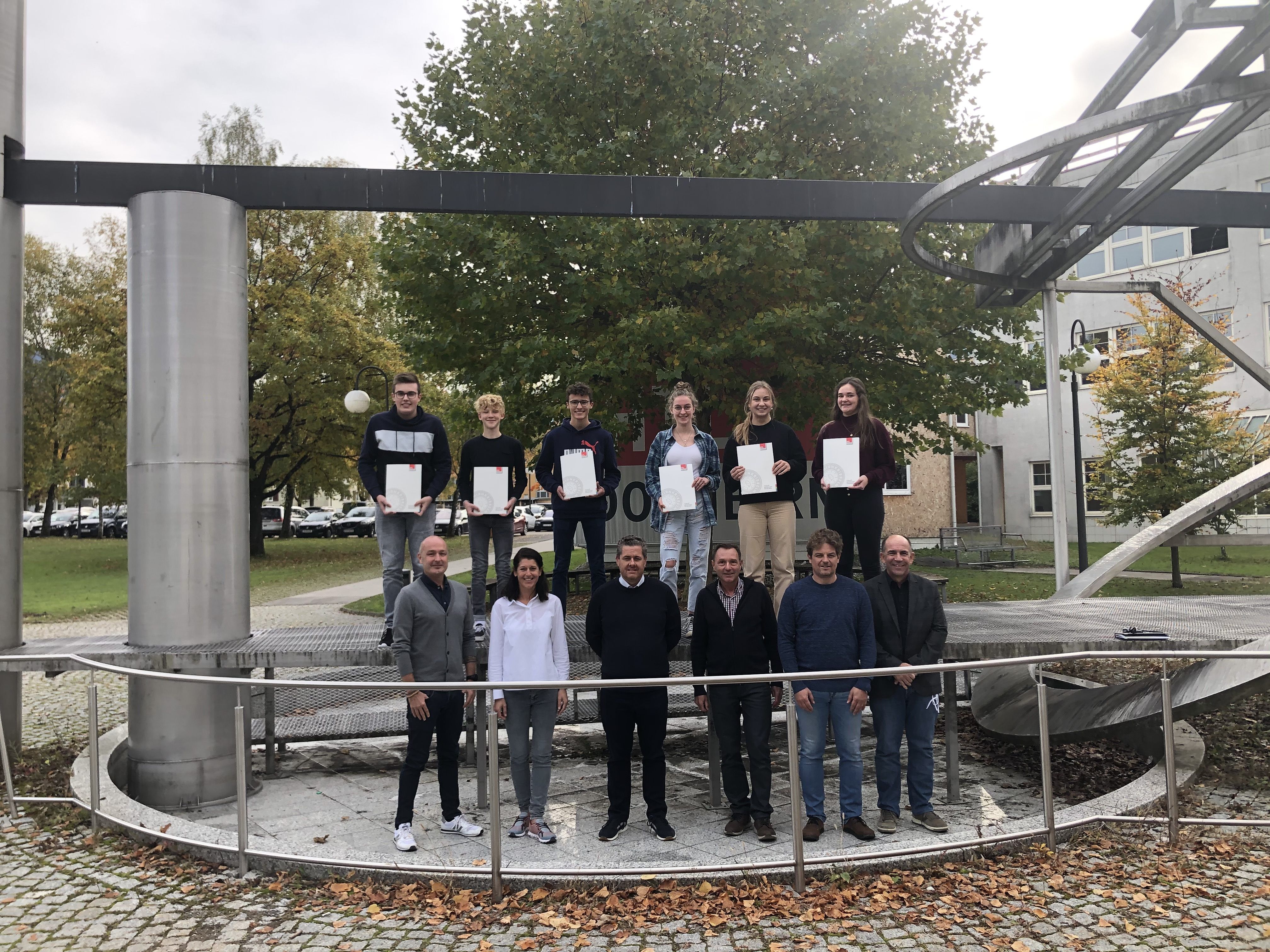 Gleich sechs Schüler der HTL Dornbirn durften sich über ein Stipendium freuen.