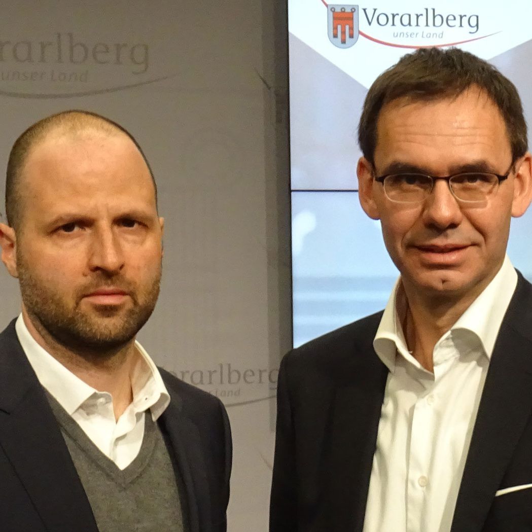 LR Tittler und LH Wallner: Sozialplan und Arbeitsstiftung