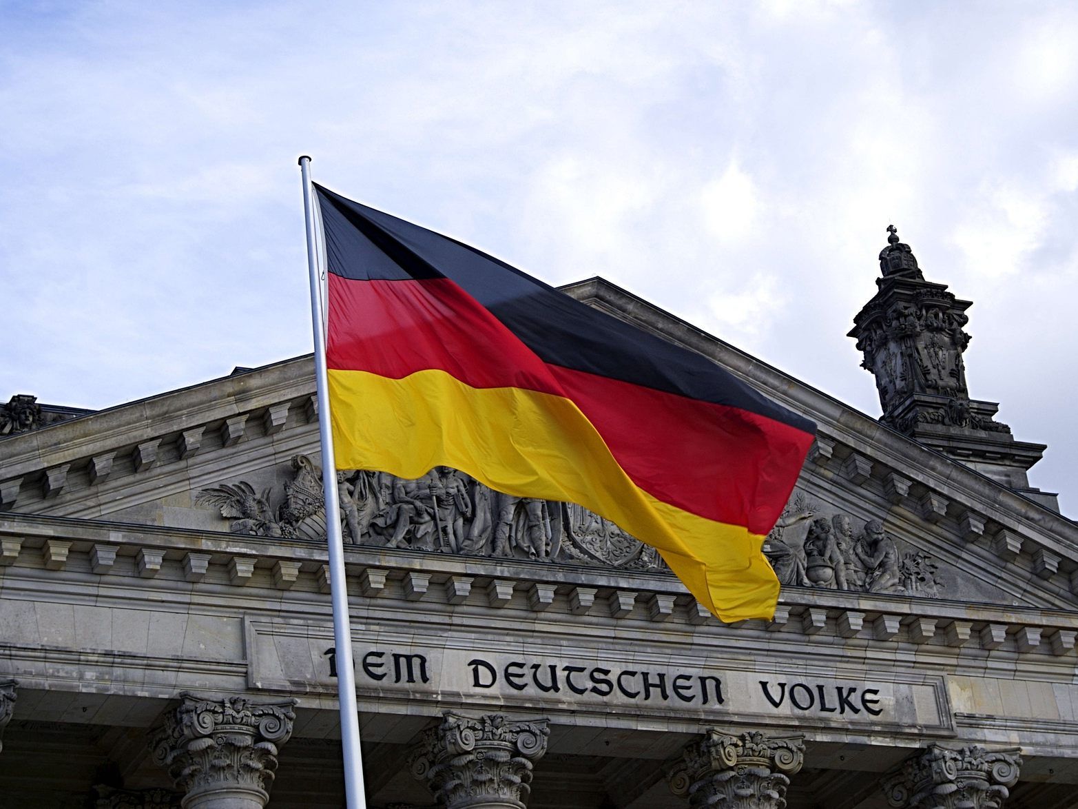 Deutschland erklärt fast ganz Österreich zum Corona-Risikogebiet. Deutschland erklärt fast ganz Österreich zum Corona-Risikogebiet.