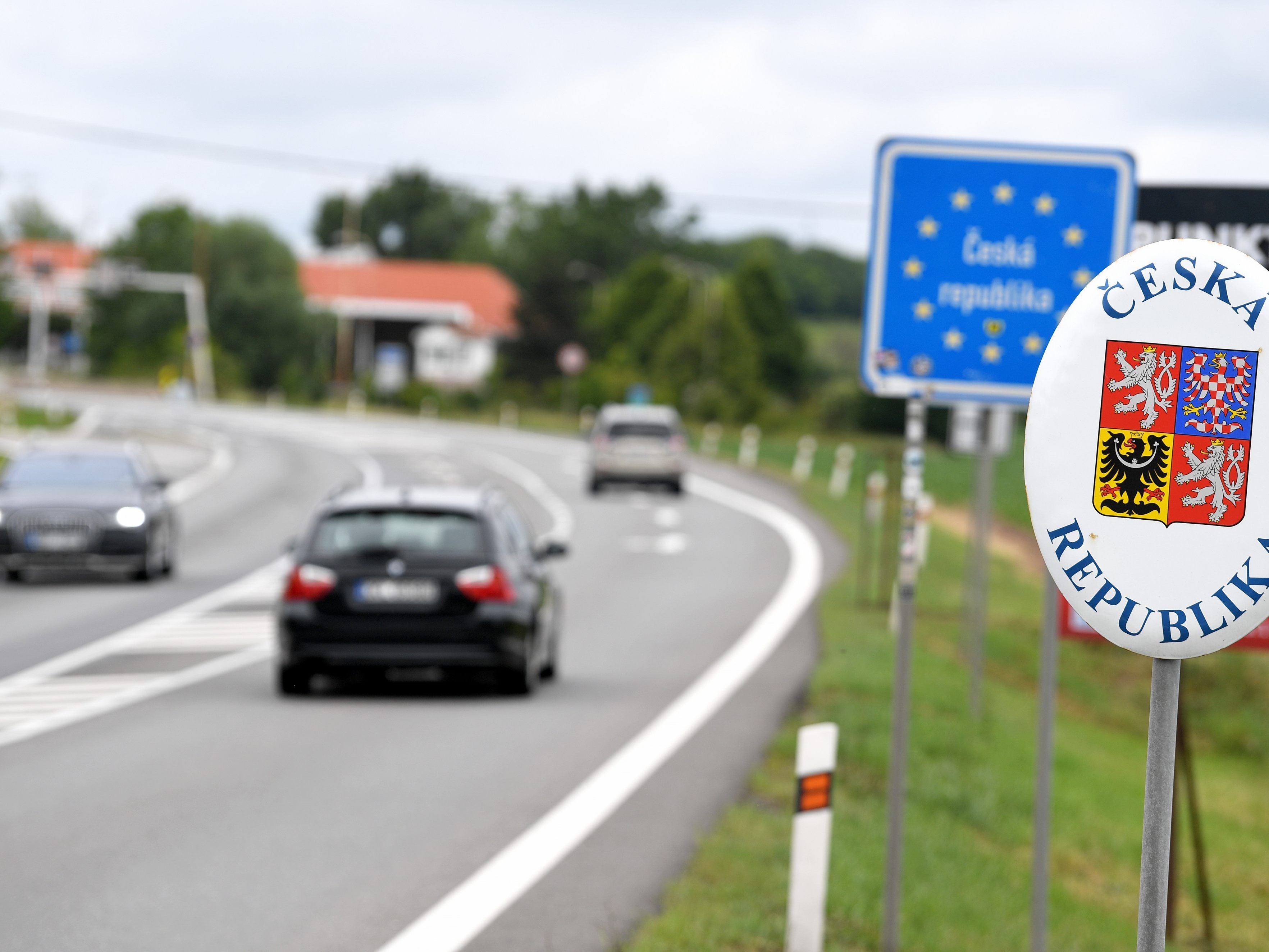 Reisende aus Tschechien müssen einen negativen Coronatest vorweisen. Reisende aus Tschechien müssen einen negativen Coronatest vorweisen.