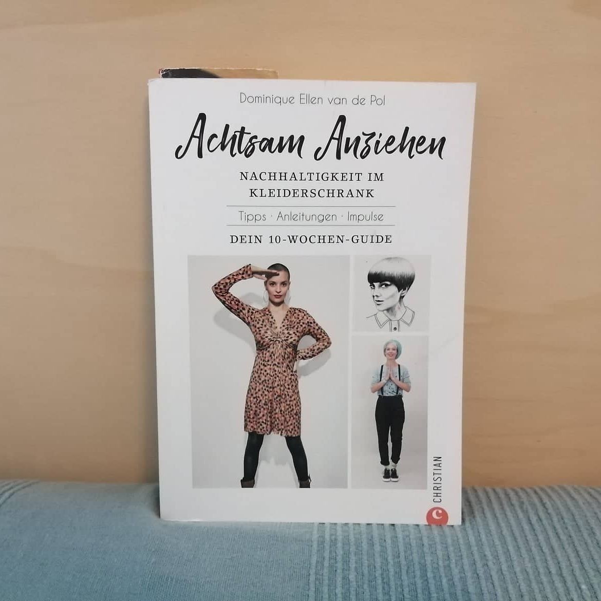 Dominique Allen van de Pol hat einen sehr nützlichen Guide für mehr Nachhaltigkeit im Kleiderschrank geschrieben